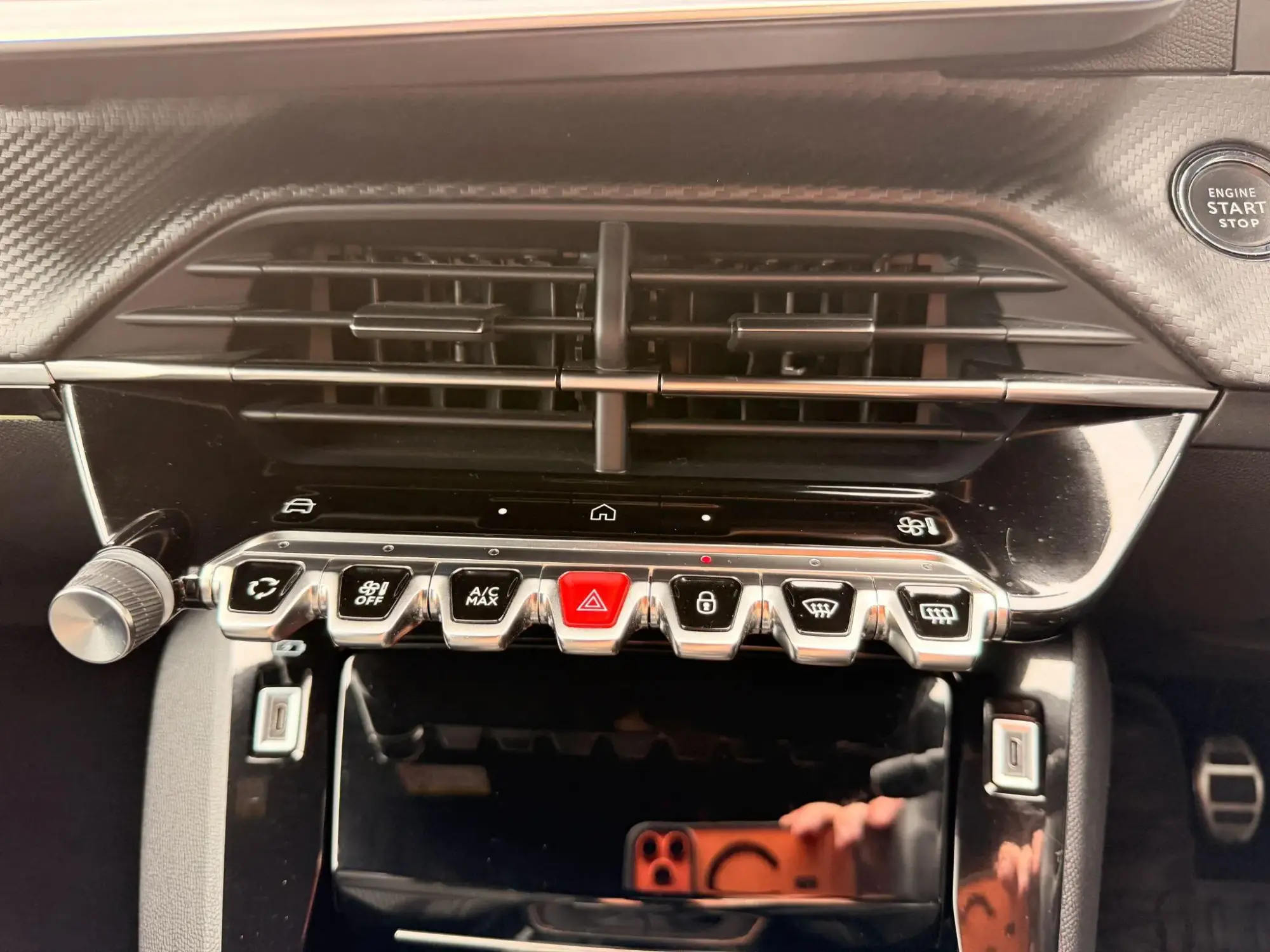 Peugeot 208 Image 37