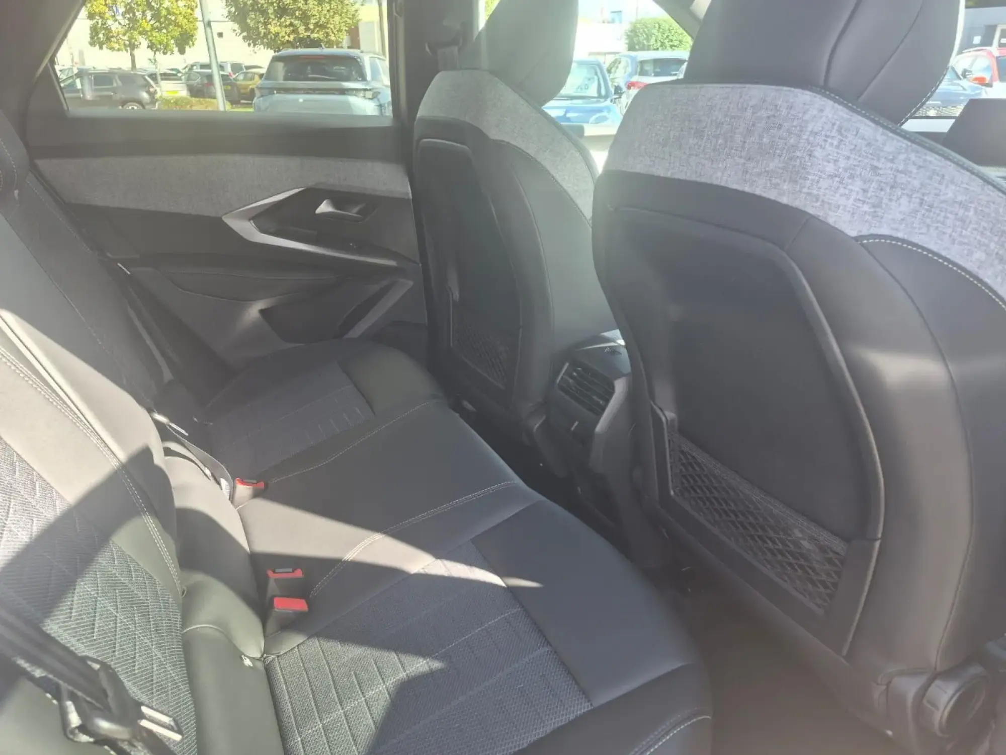 Peugeot 3008 Image 16
