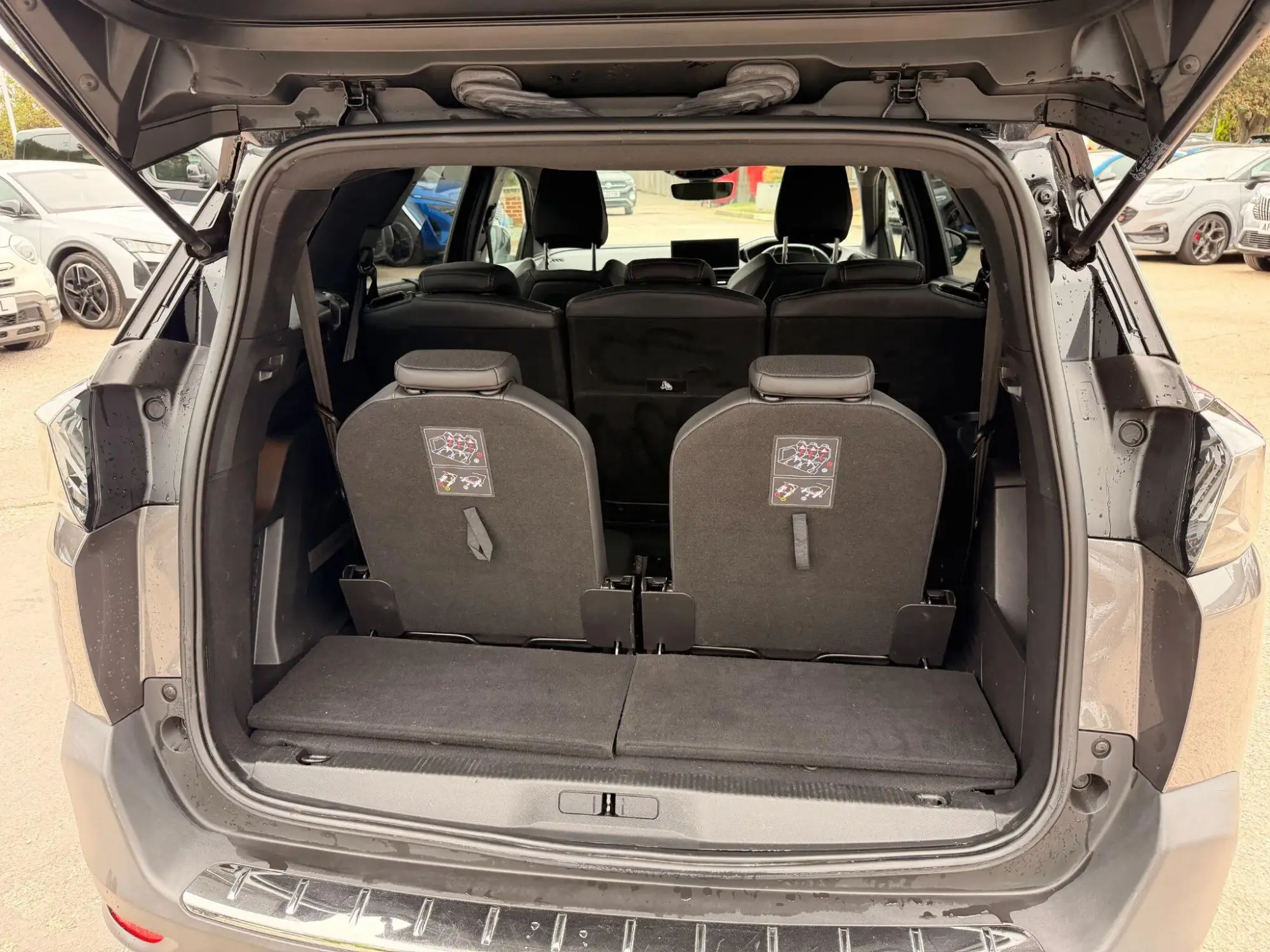 Peugeot 5008 Image 25