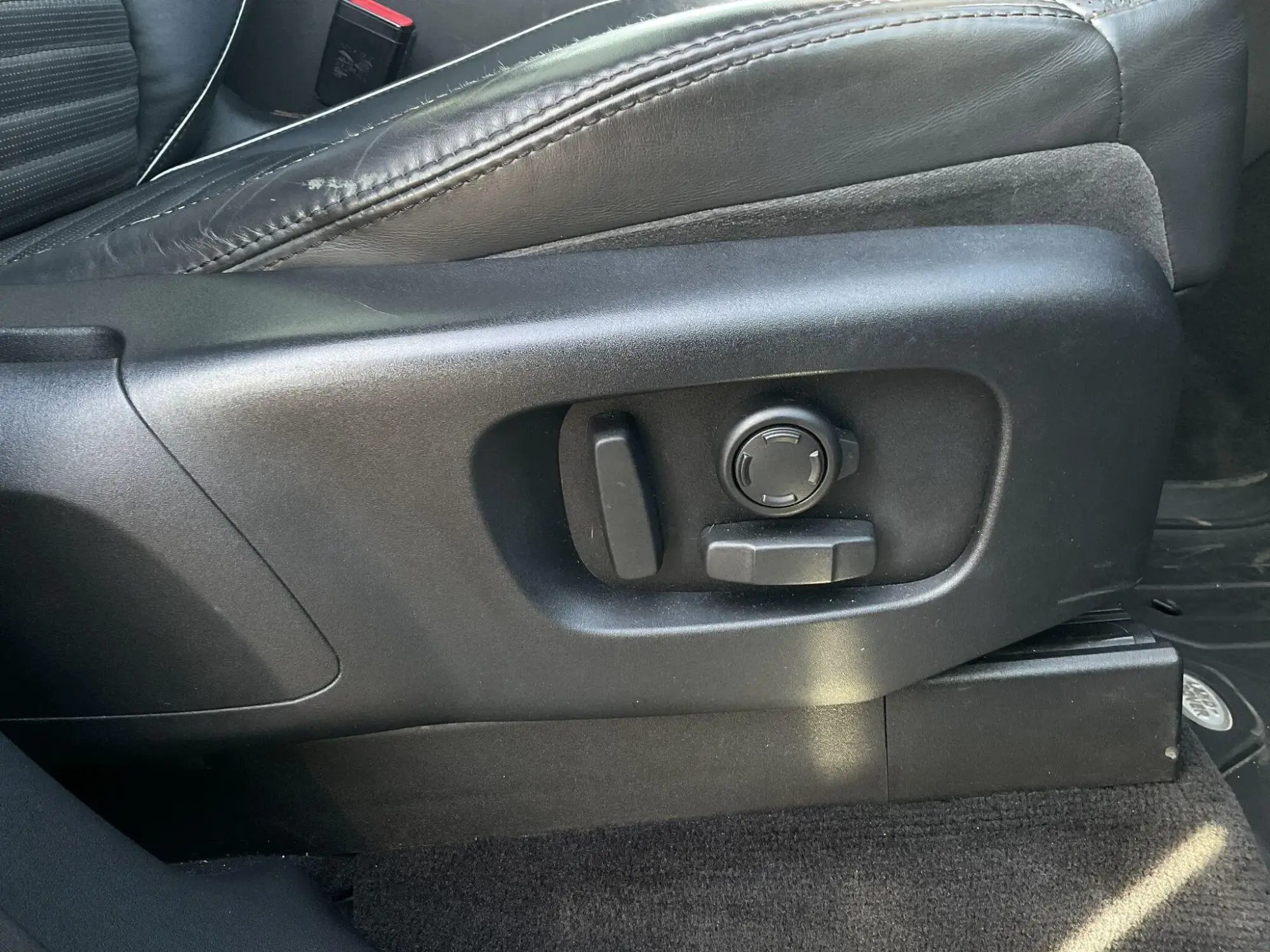 Land Rover Discovery Image 22 Land Rover Discovery Image 22