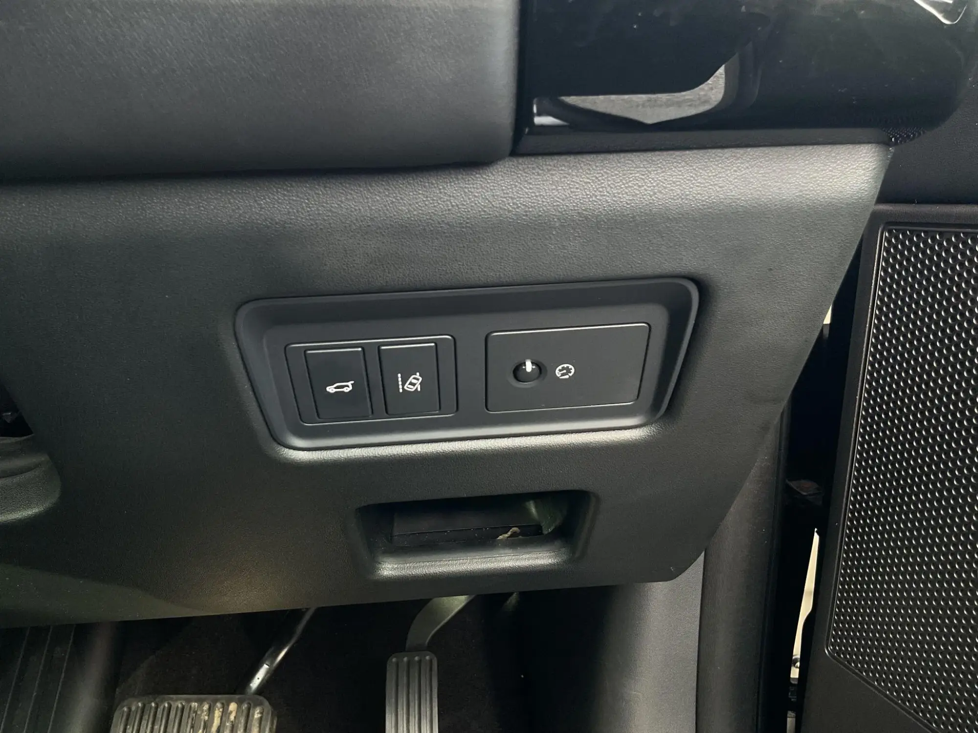 Land Rover Discovery Image 26 Land Rover Discovery Image 26