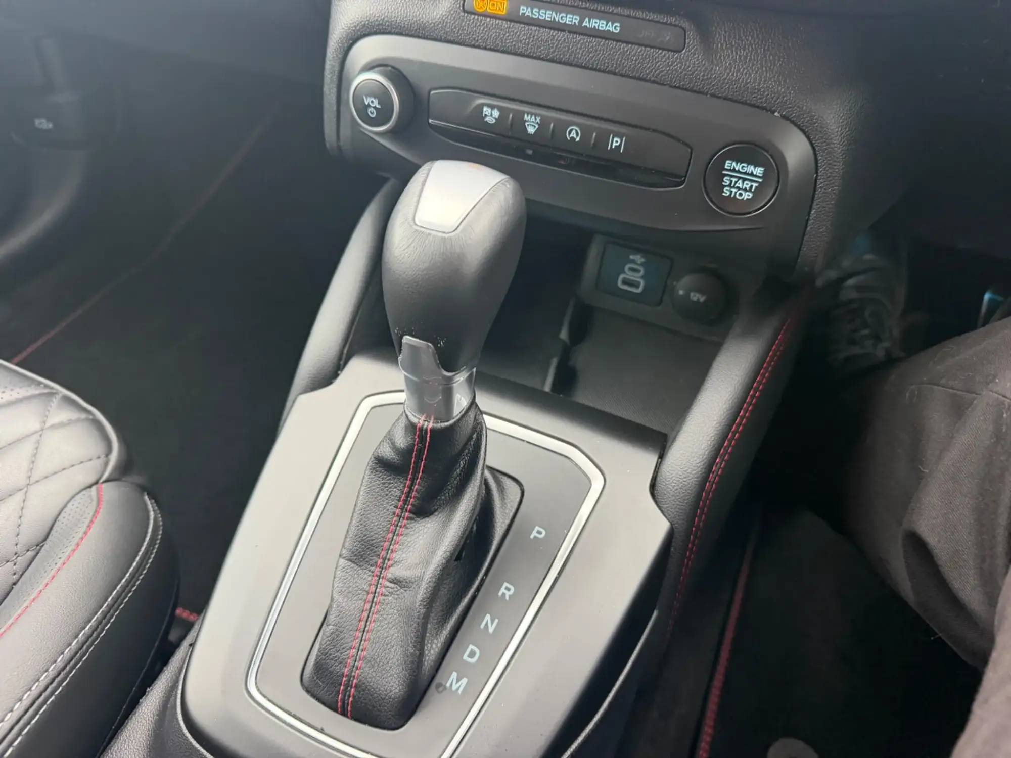 Ford Focus Image 12