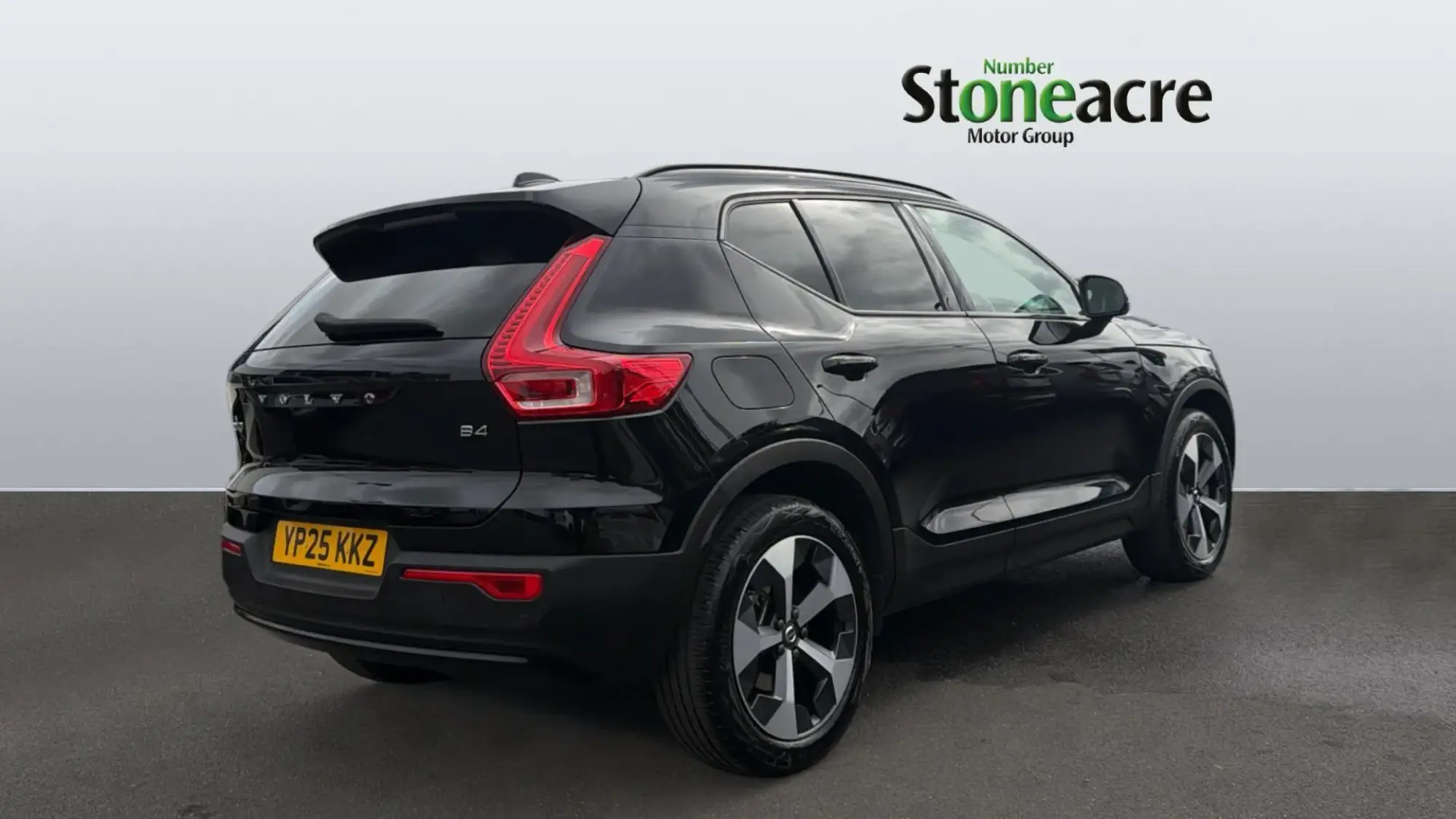 Volvo XC40 Image 2
