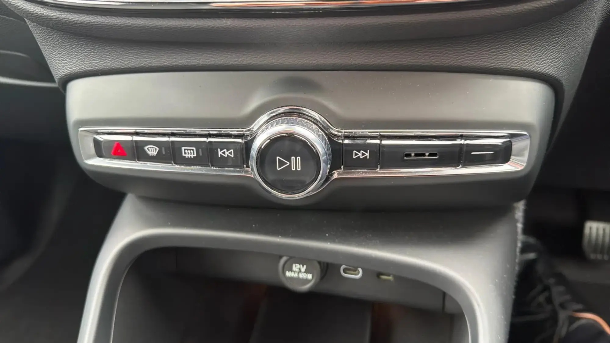 Volvo XC40 Image 32
