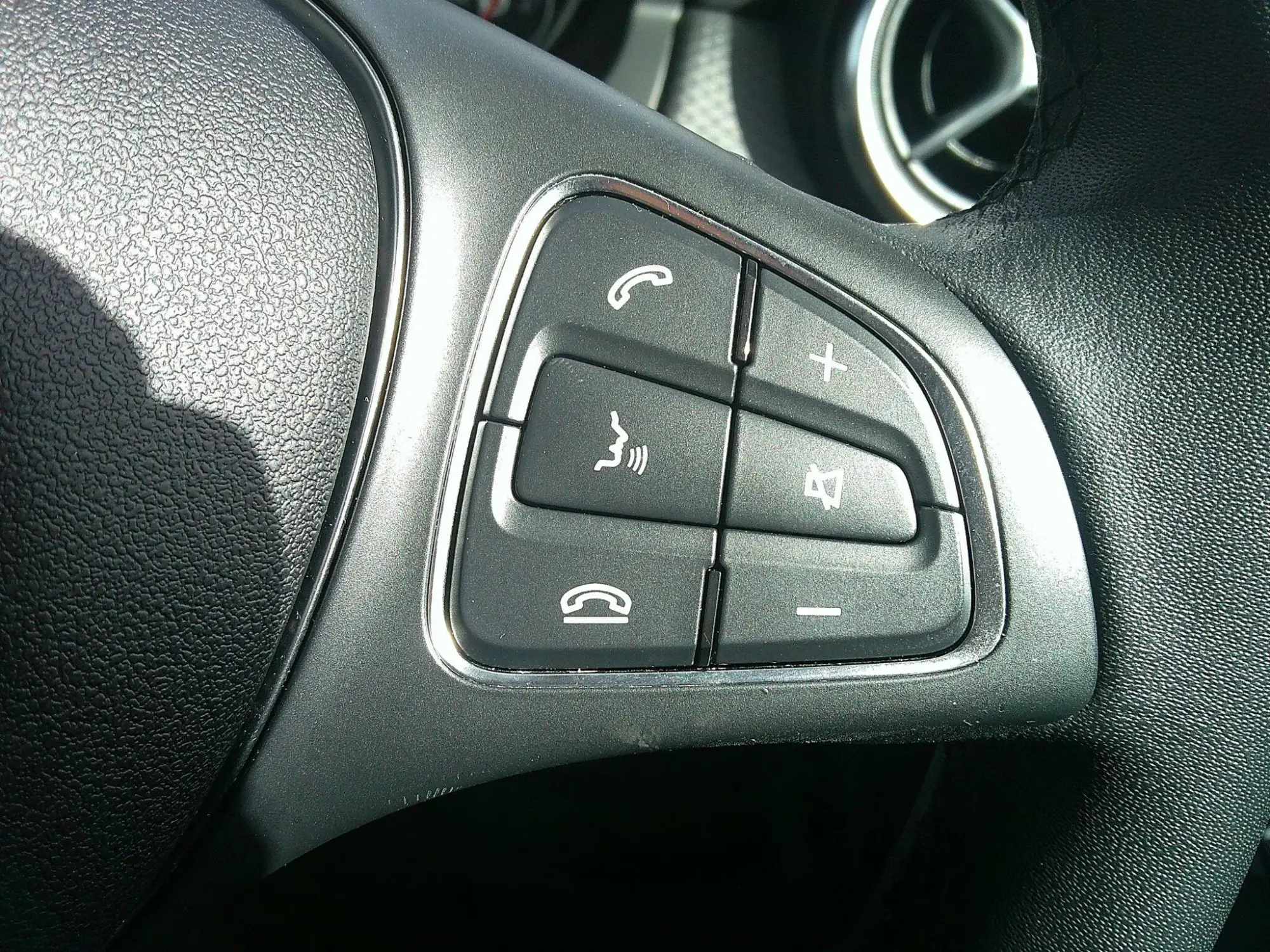 Mercedes-Benz A-Class Image 18 Mercedes-Benz A-Class Image 18