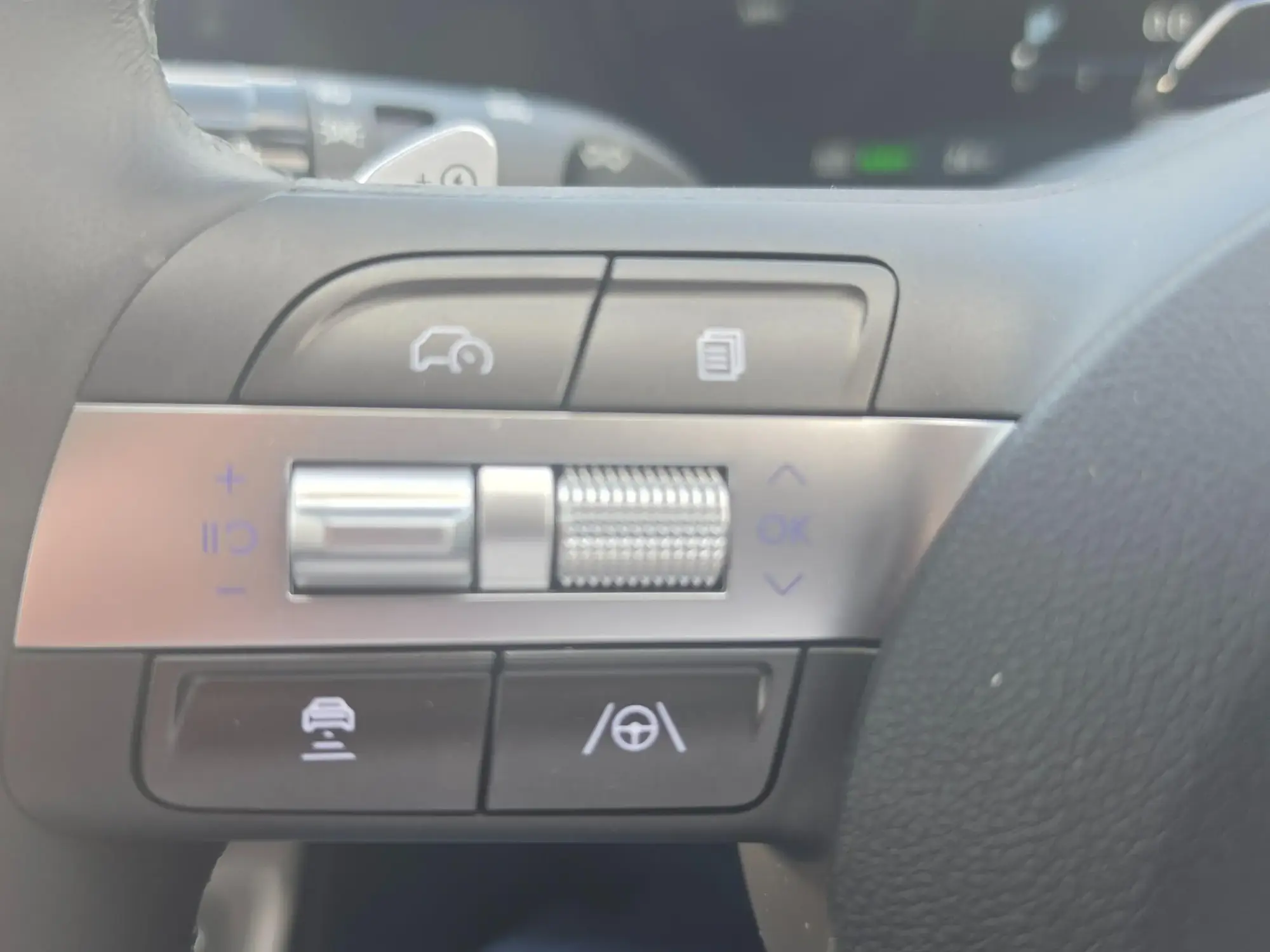 Hyundai KONA Electric Image 14