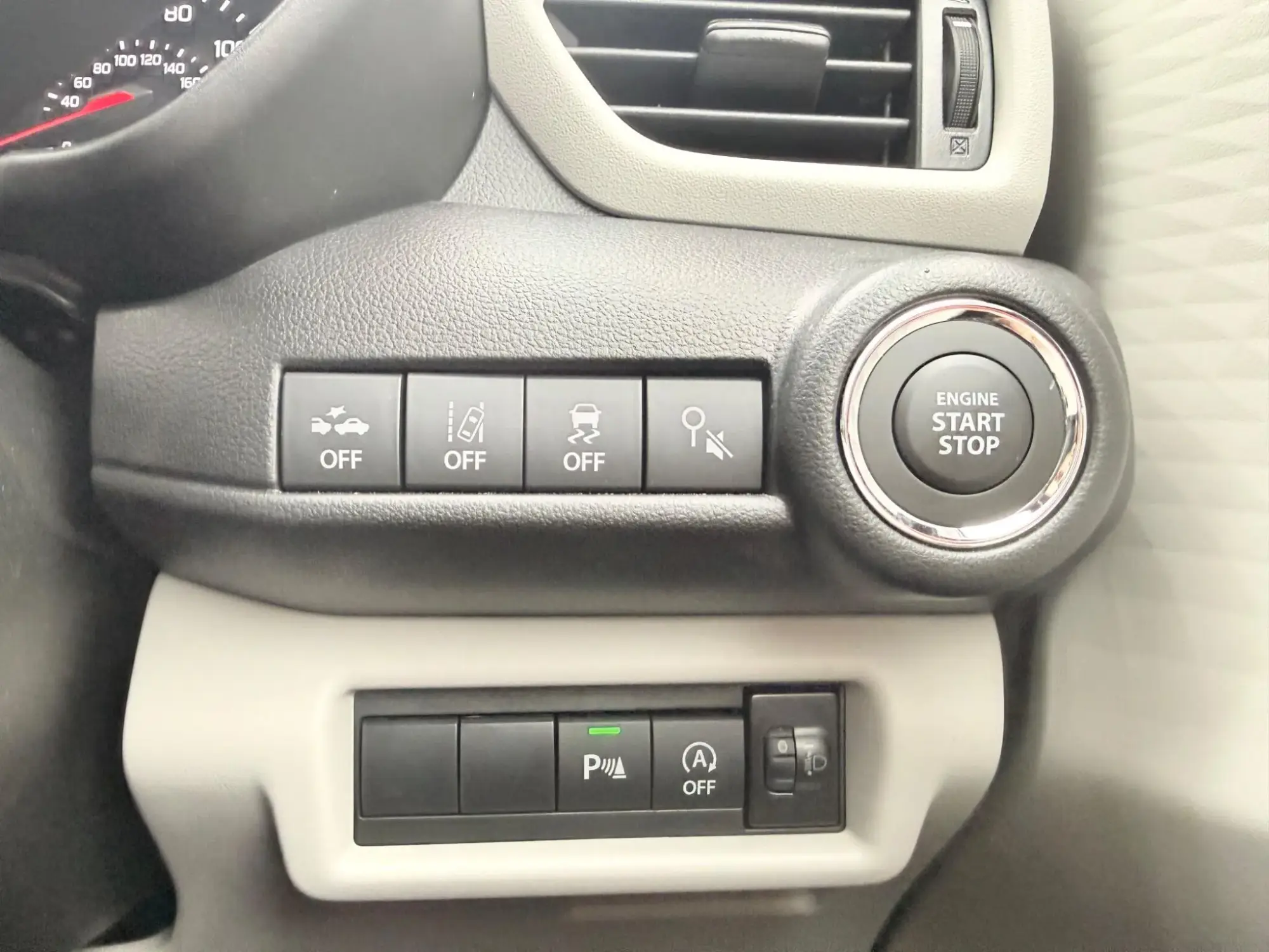 Suzuki Swift Image 14 Suzuki Swift Image 14