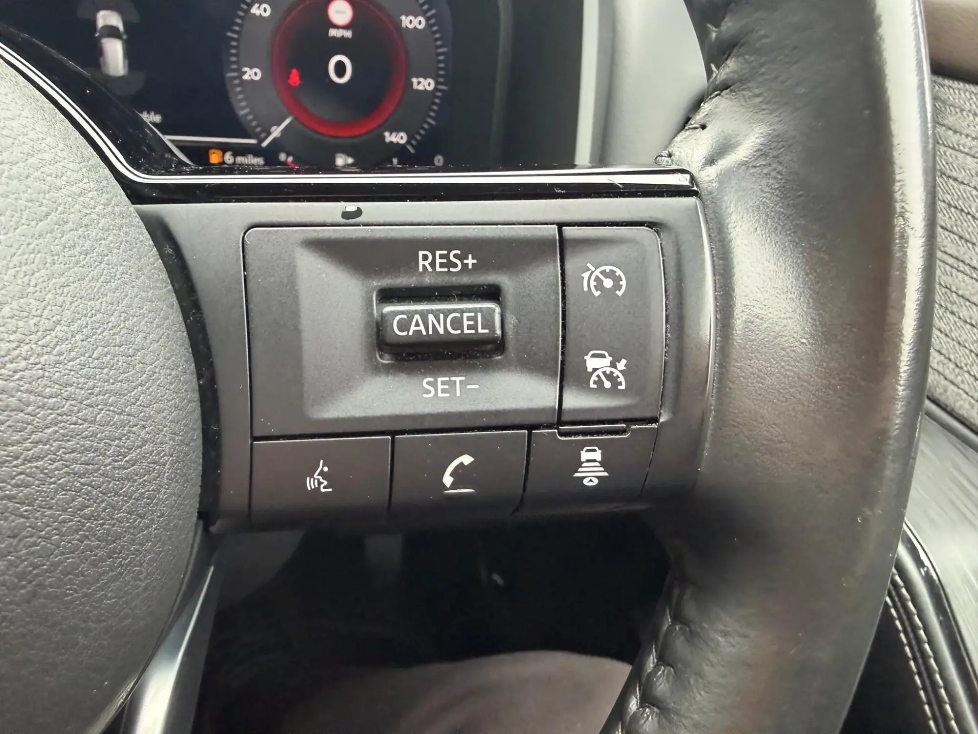 Nissan X-Trail e-POWER Image 12