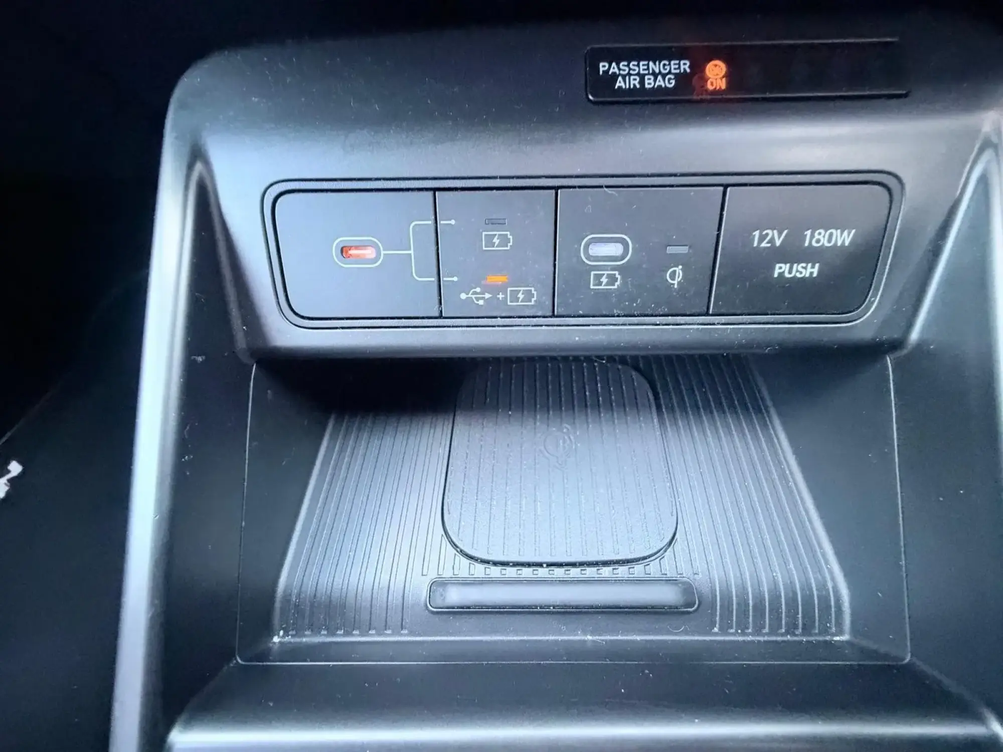 Hyundai KONA Image 15