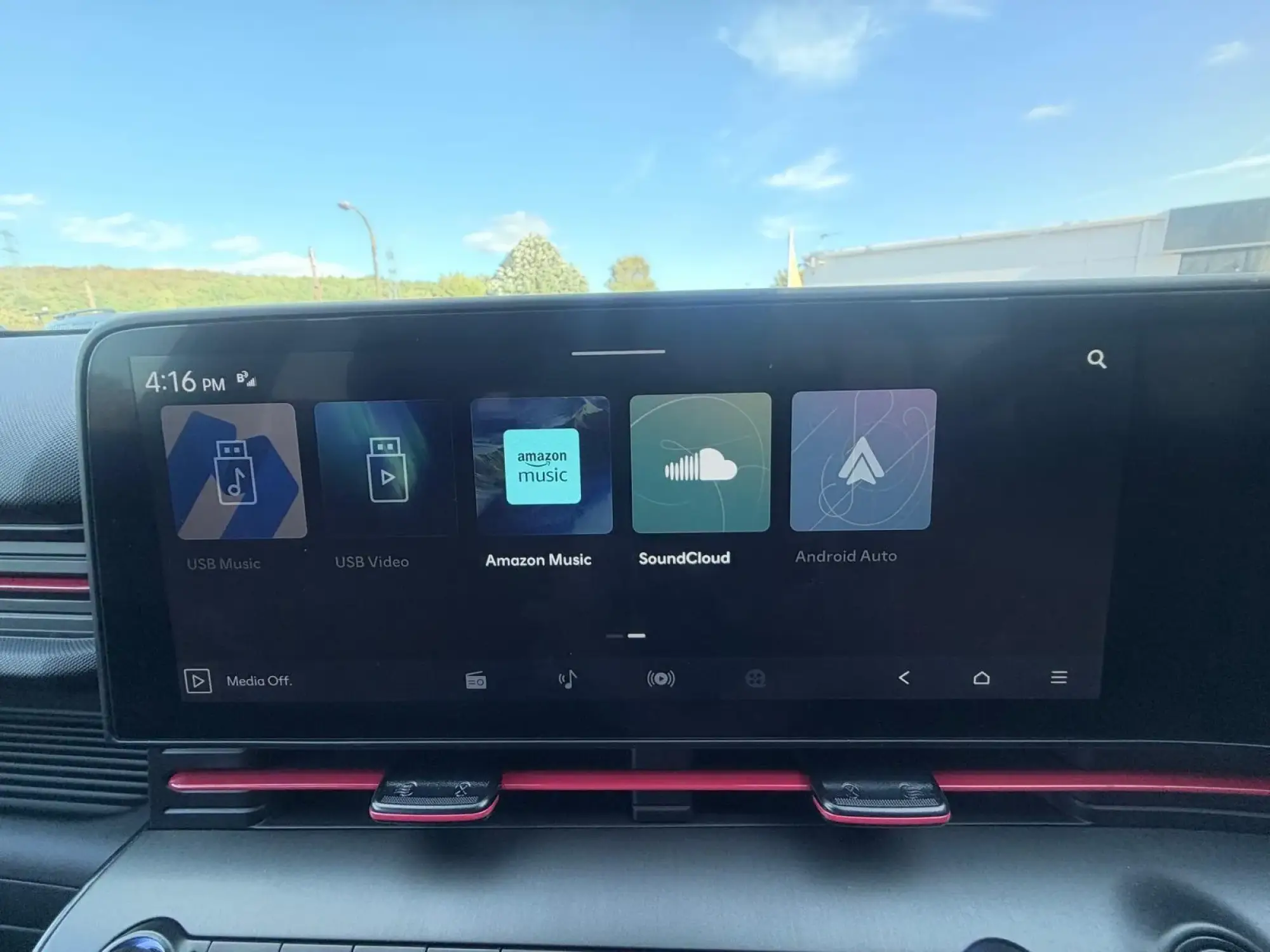 Hyundai KONA Image 23