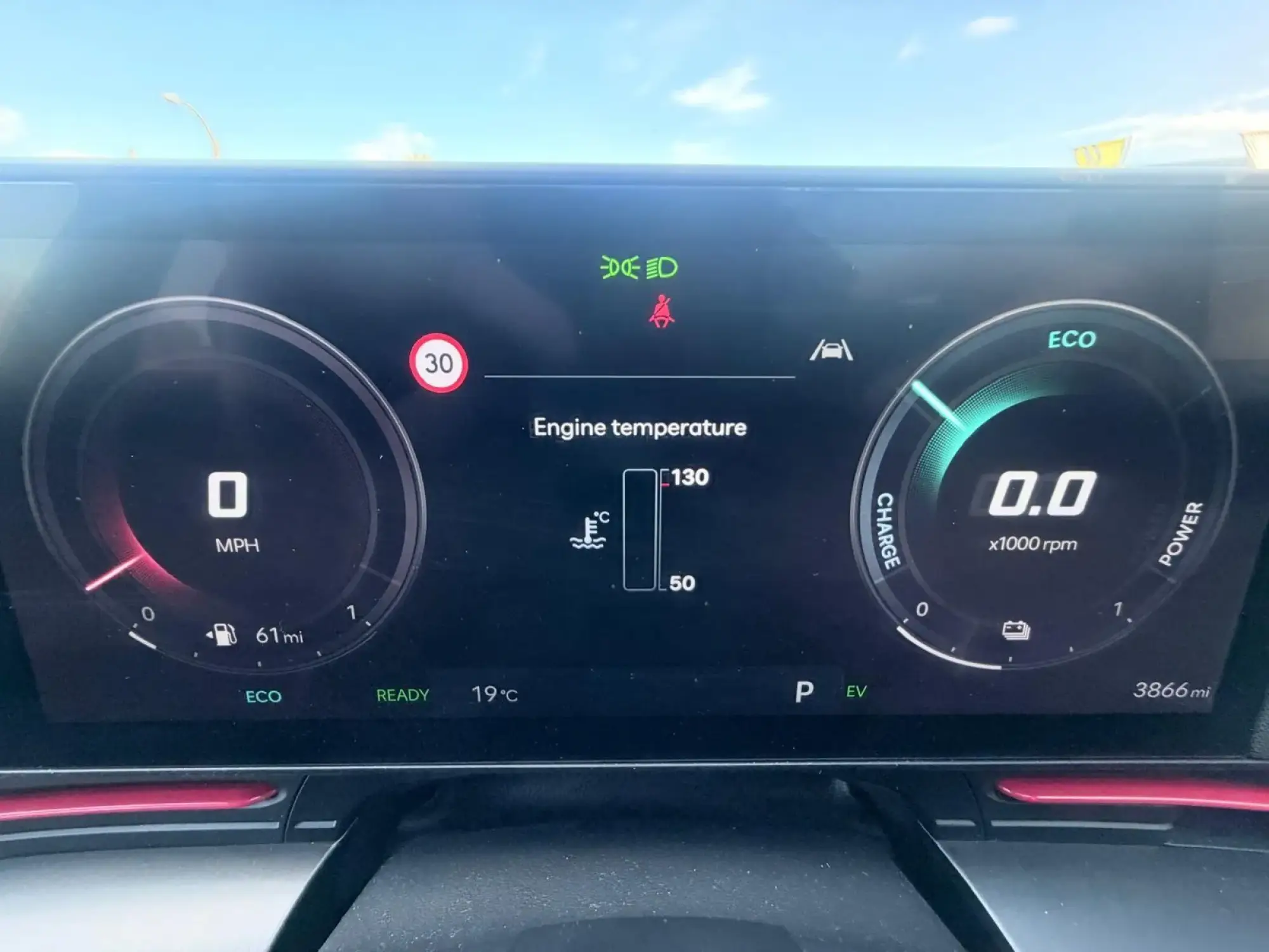 Hyundai KONA Image 31