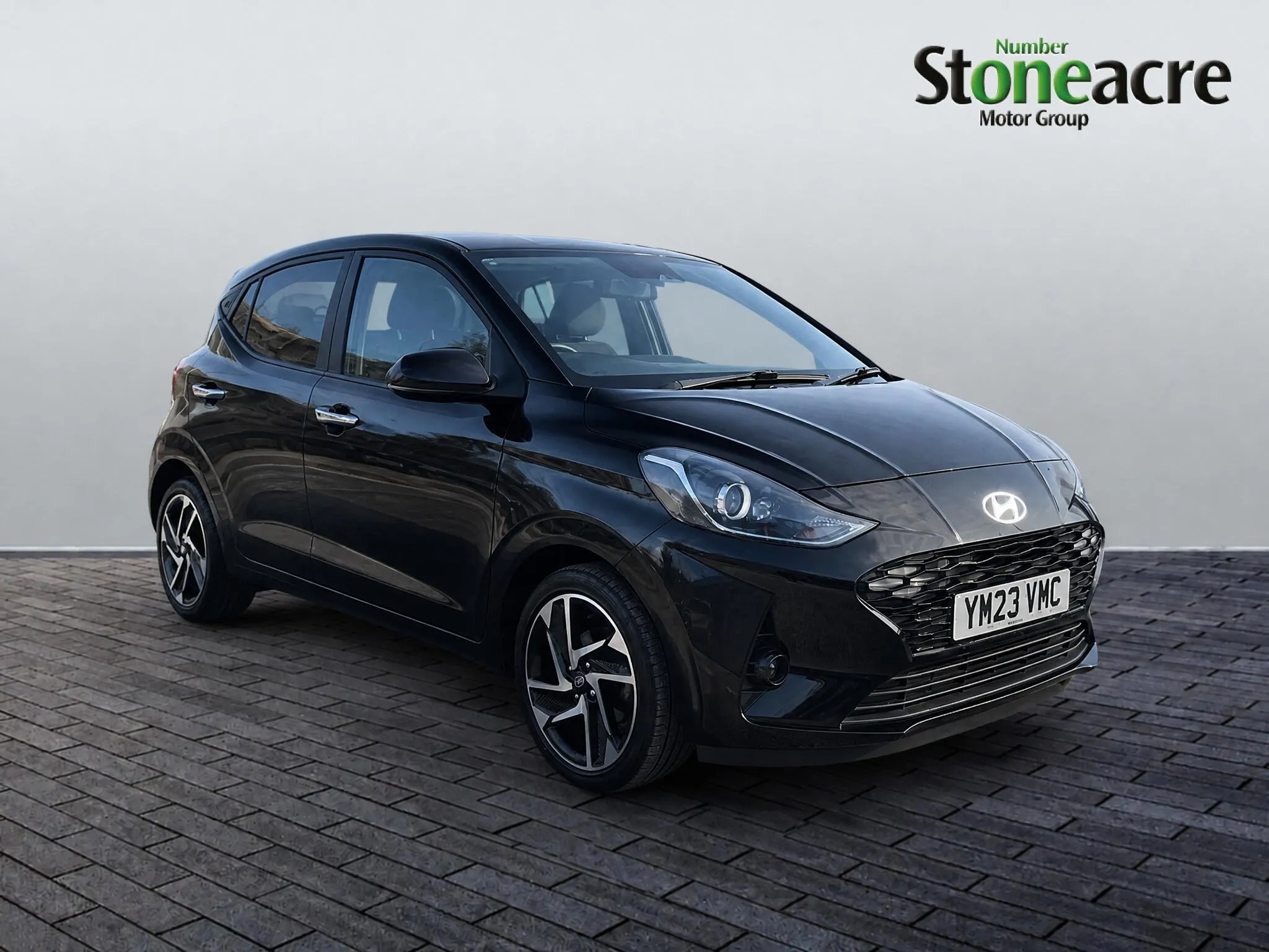 Hyundai i10 Hyundai i10
