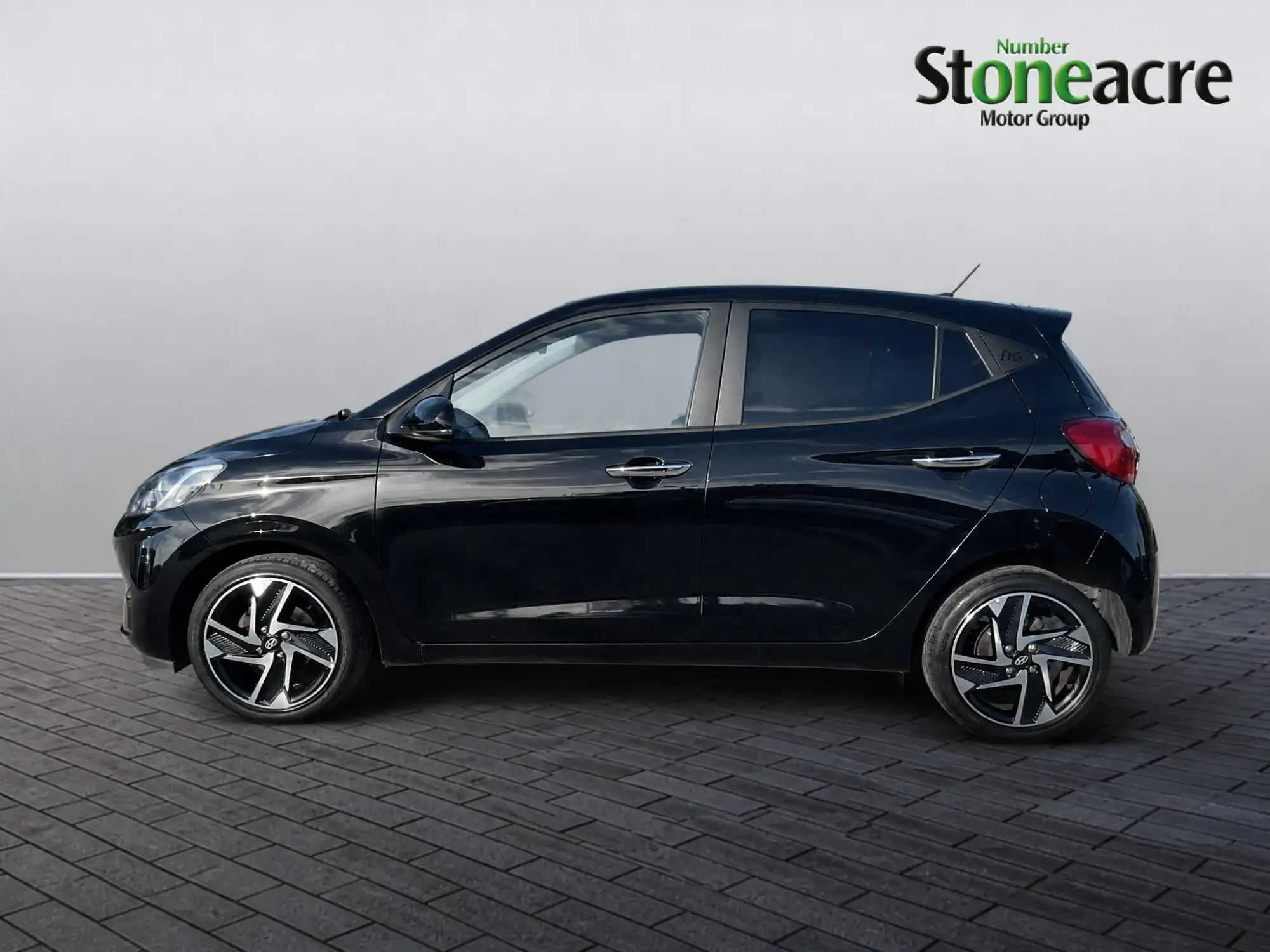 Hyundai i10 Image 6 Hyundai i10 Image 6