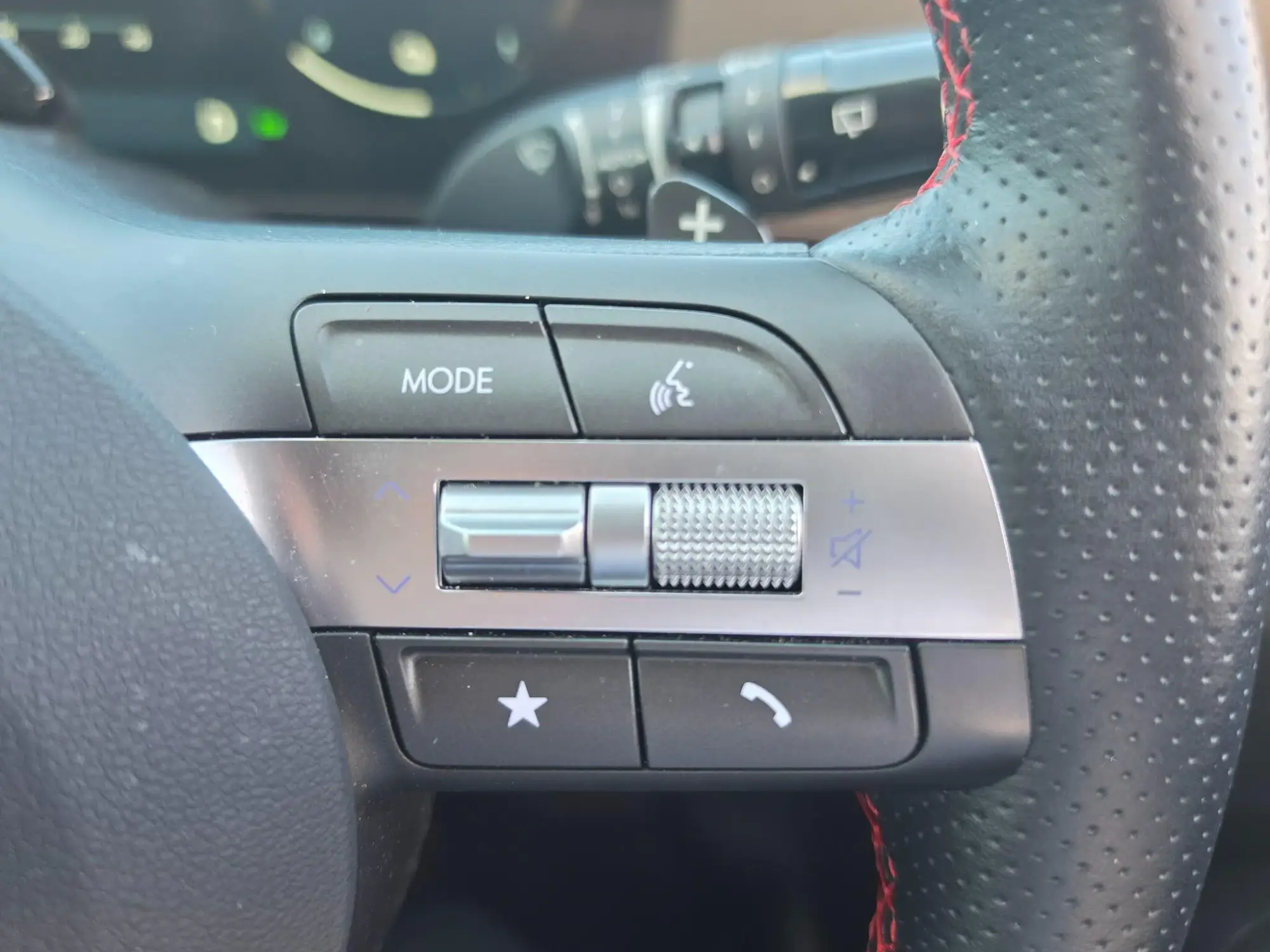 Hyundai KONA Image 12 Hyundai KONA Image 12