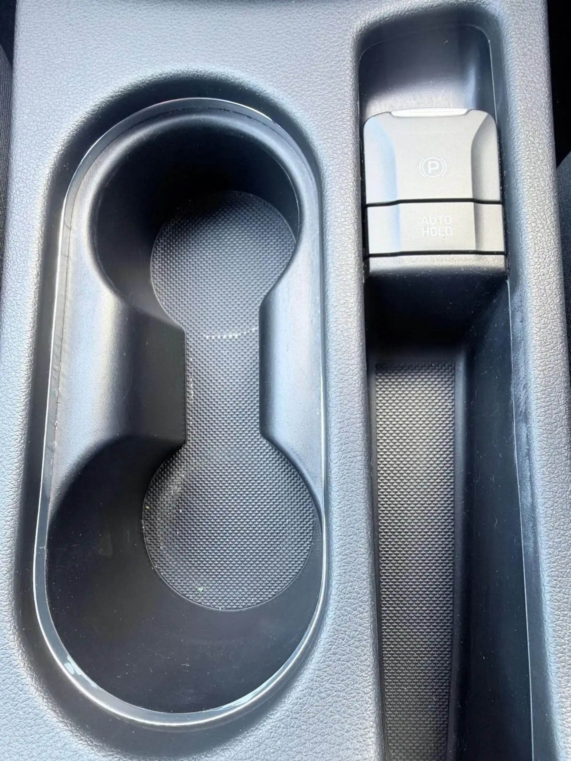 Hyundai KONA Hybrid Image 9