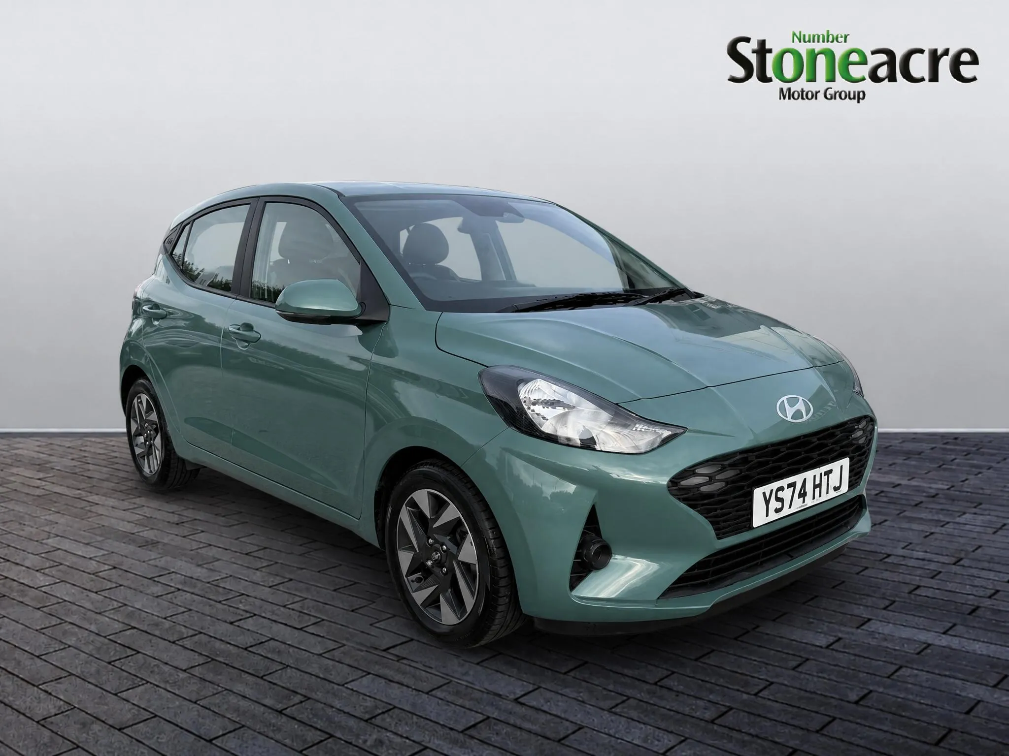 Hyundai i10 Hyundai i10