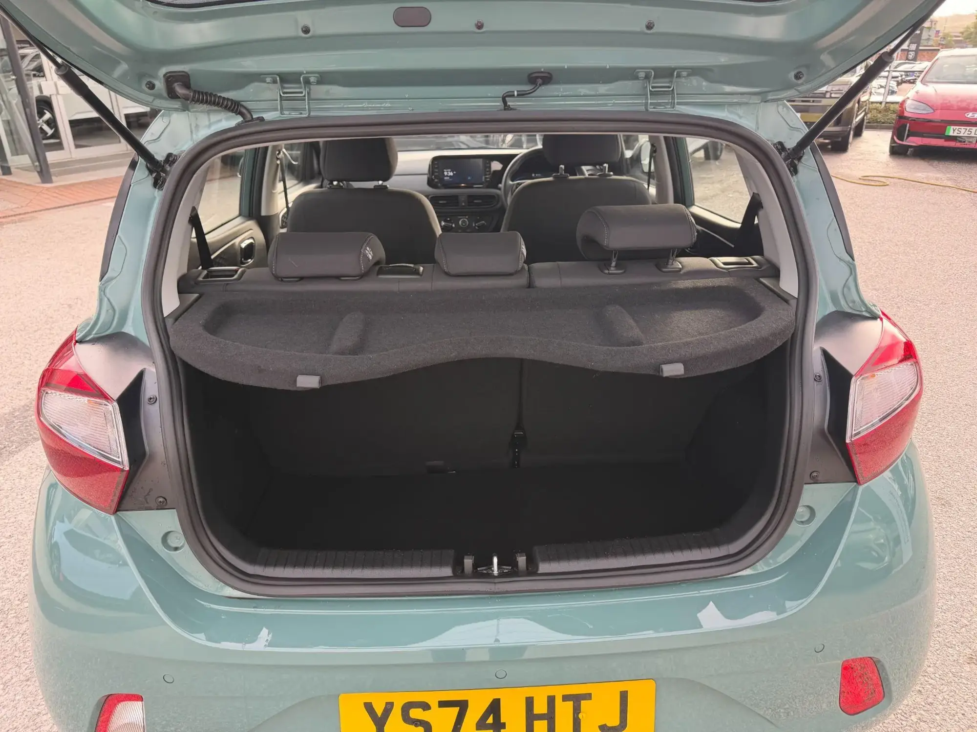 Hyundai i10 Image 24 Hyundai i10 Image 24