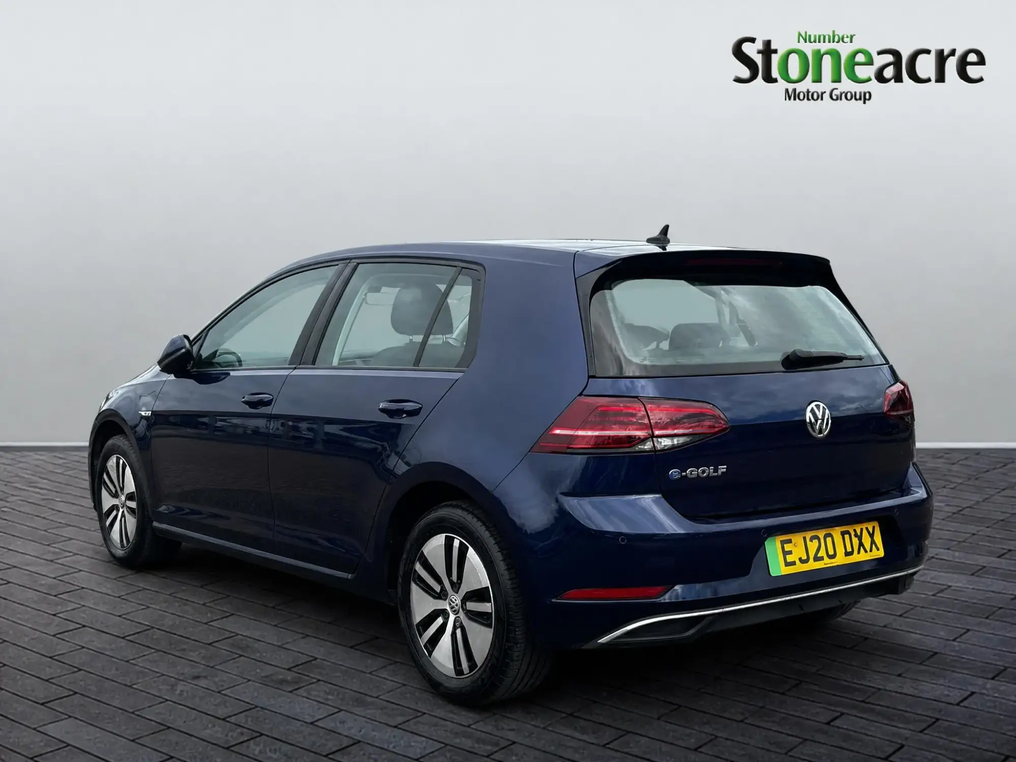 Volkswagen e-Golf Image 5