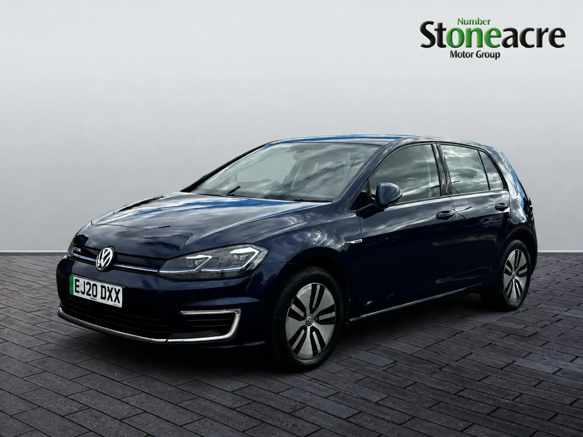 Volkswagen e-Golf Image 7