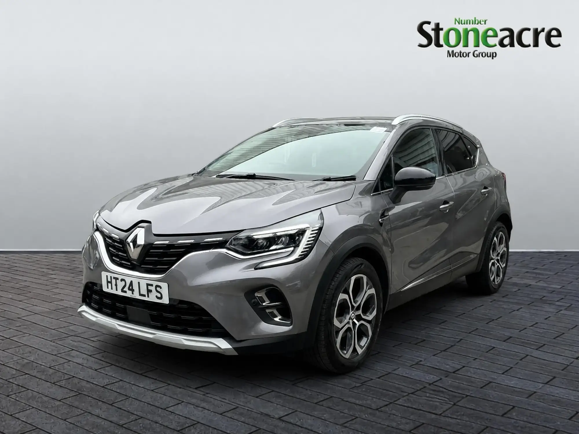 Renault Captur Techno TCe 90 MY22 HT24LFS Image 3