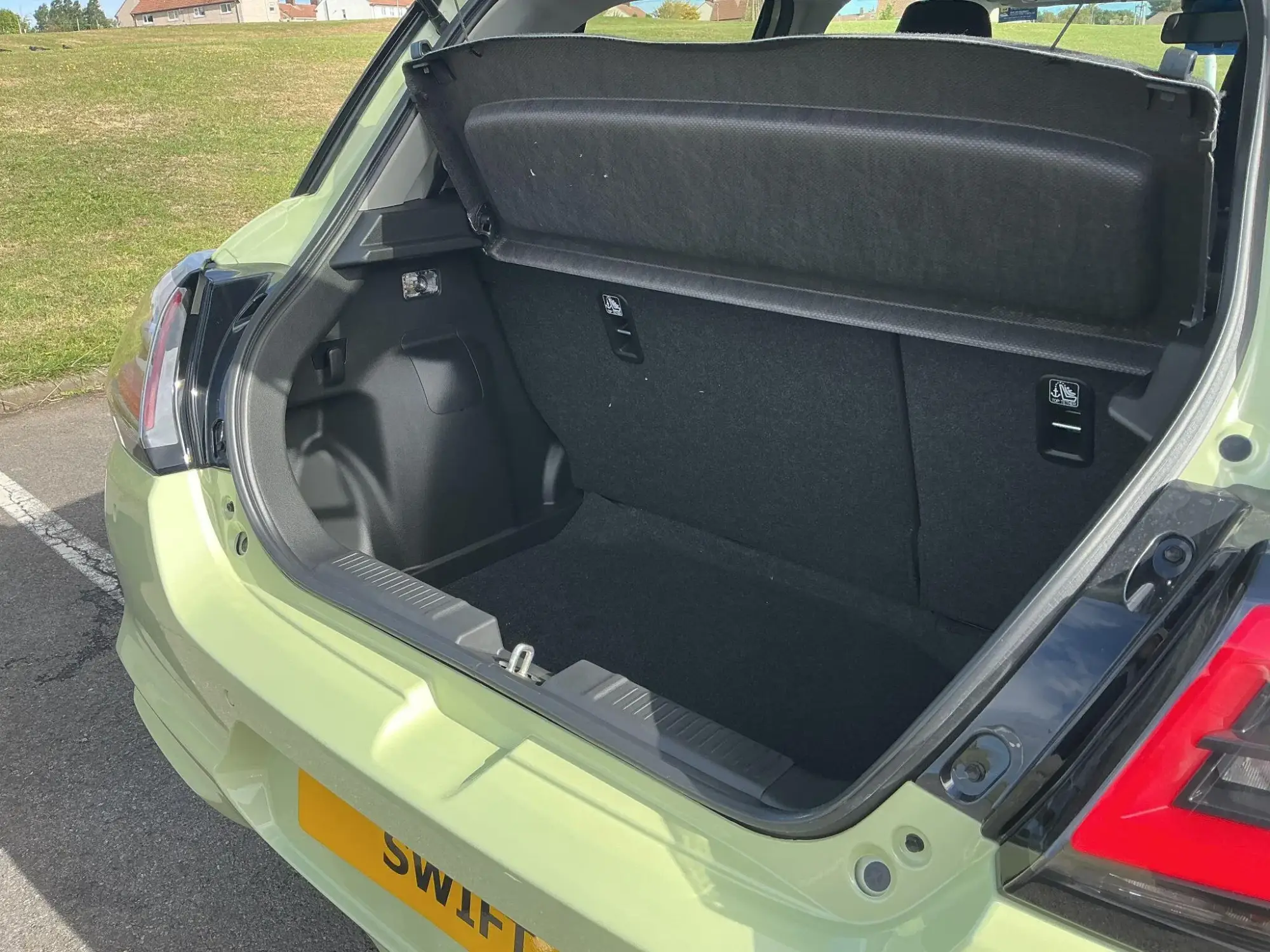 Suzuki Swift Image 10 Suzuki Swift Image 10