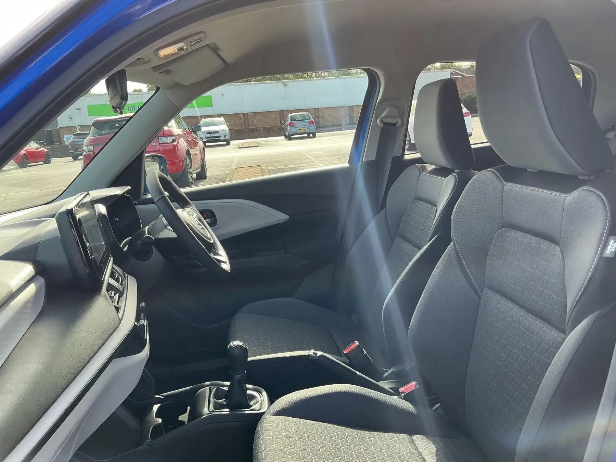 Suzuki Swift Image 12 Suzuki Swift Image 12