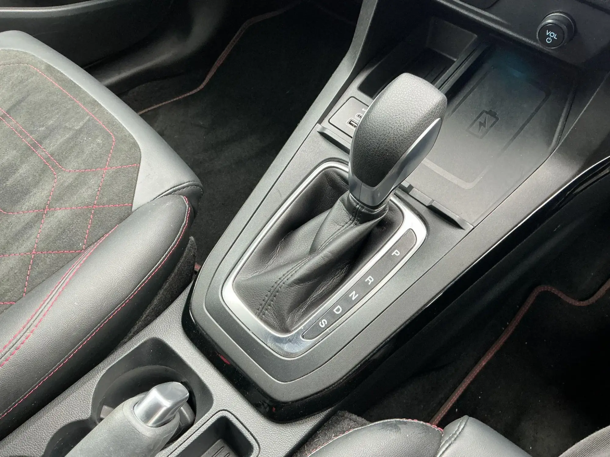 Ford Puma Image 11