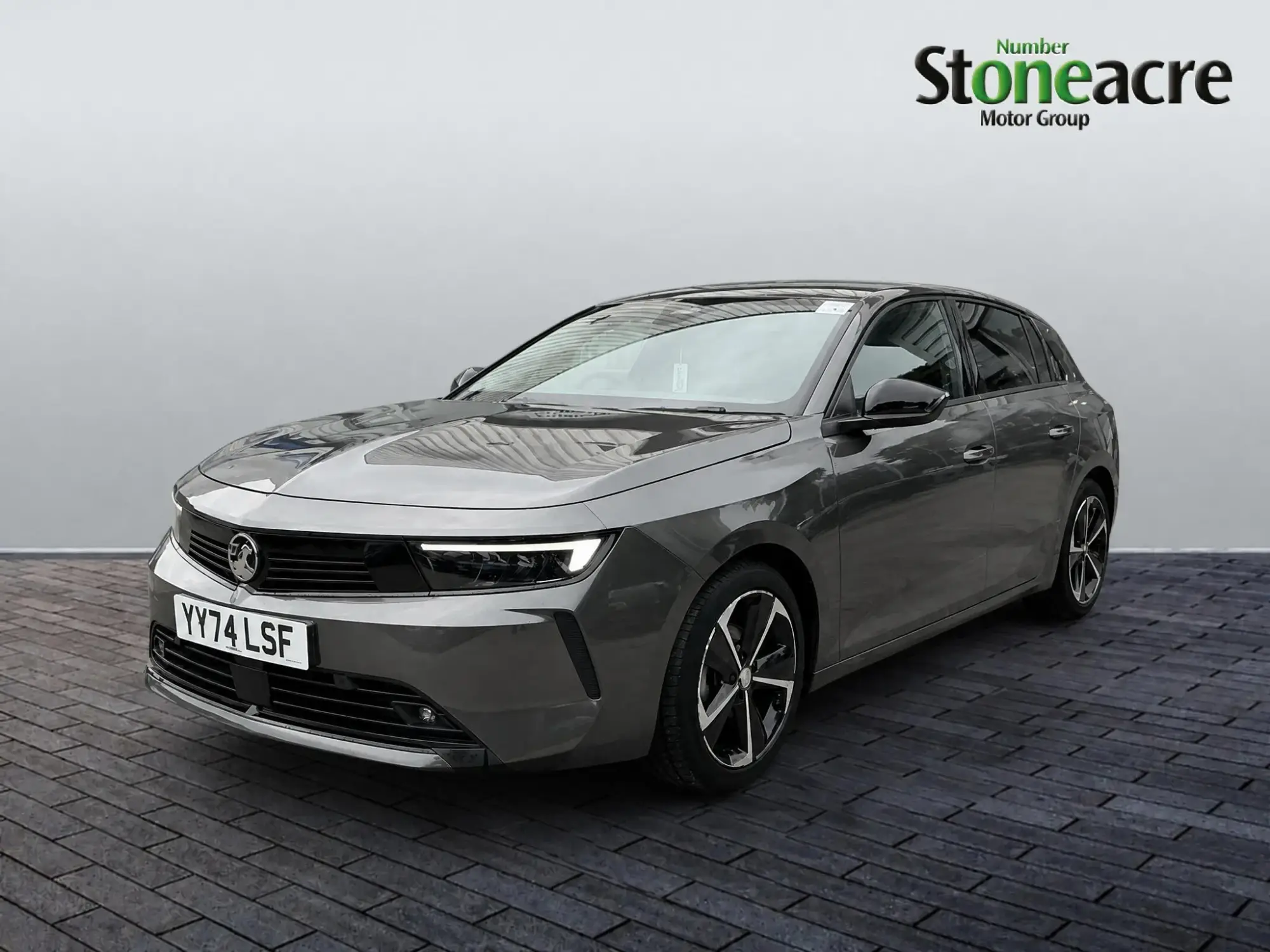 Vauxhall Astra 1.2 Turbo Griffin Euro 6 (s/s) 5dr YY74LSF Image 3