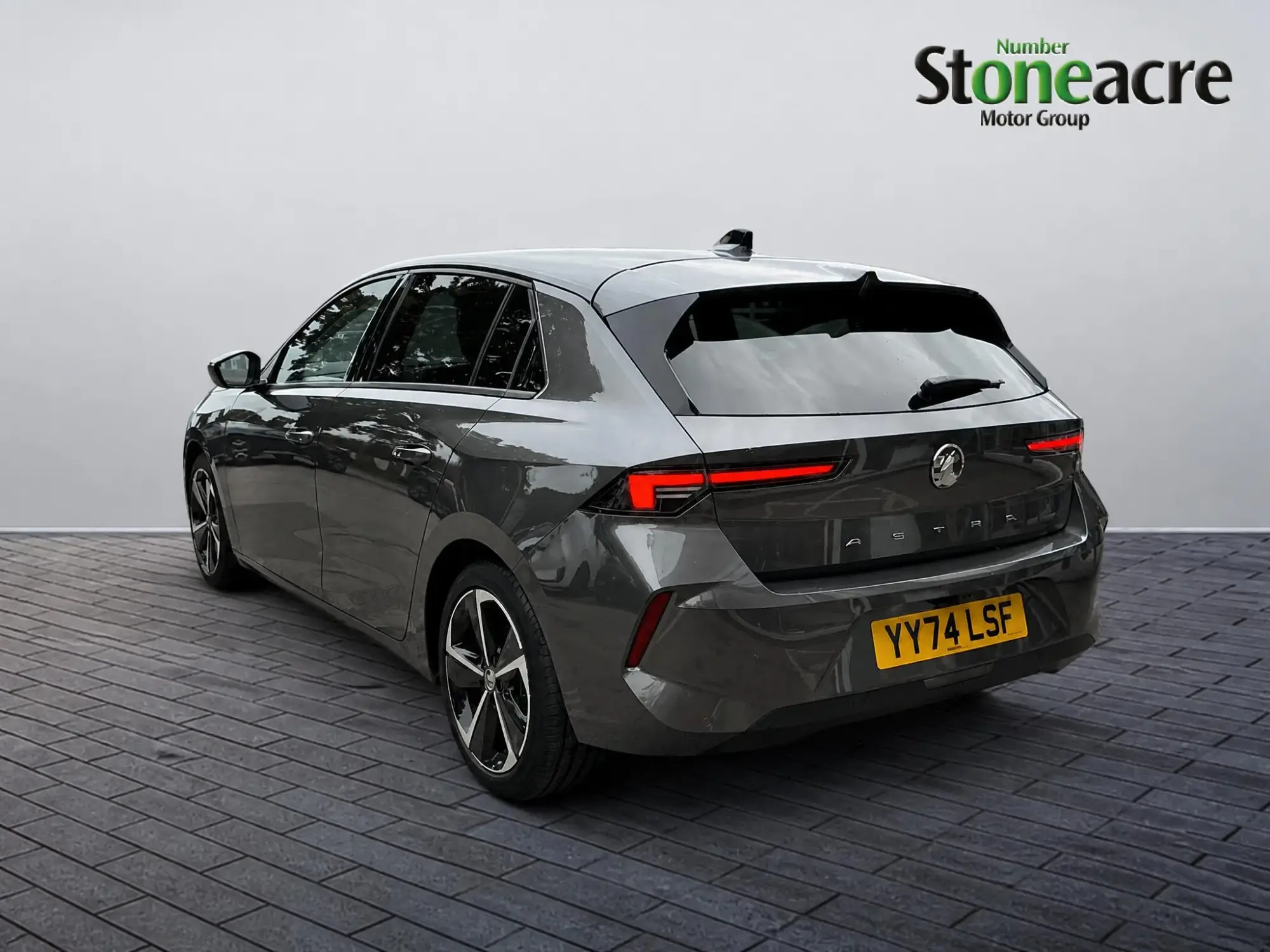 Vauxhall Astra Image 4 Vauxhall Astra Image 4