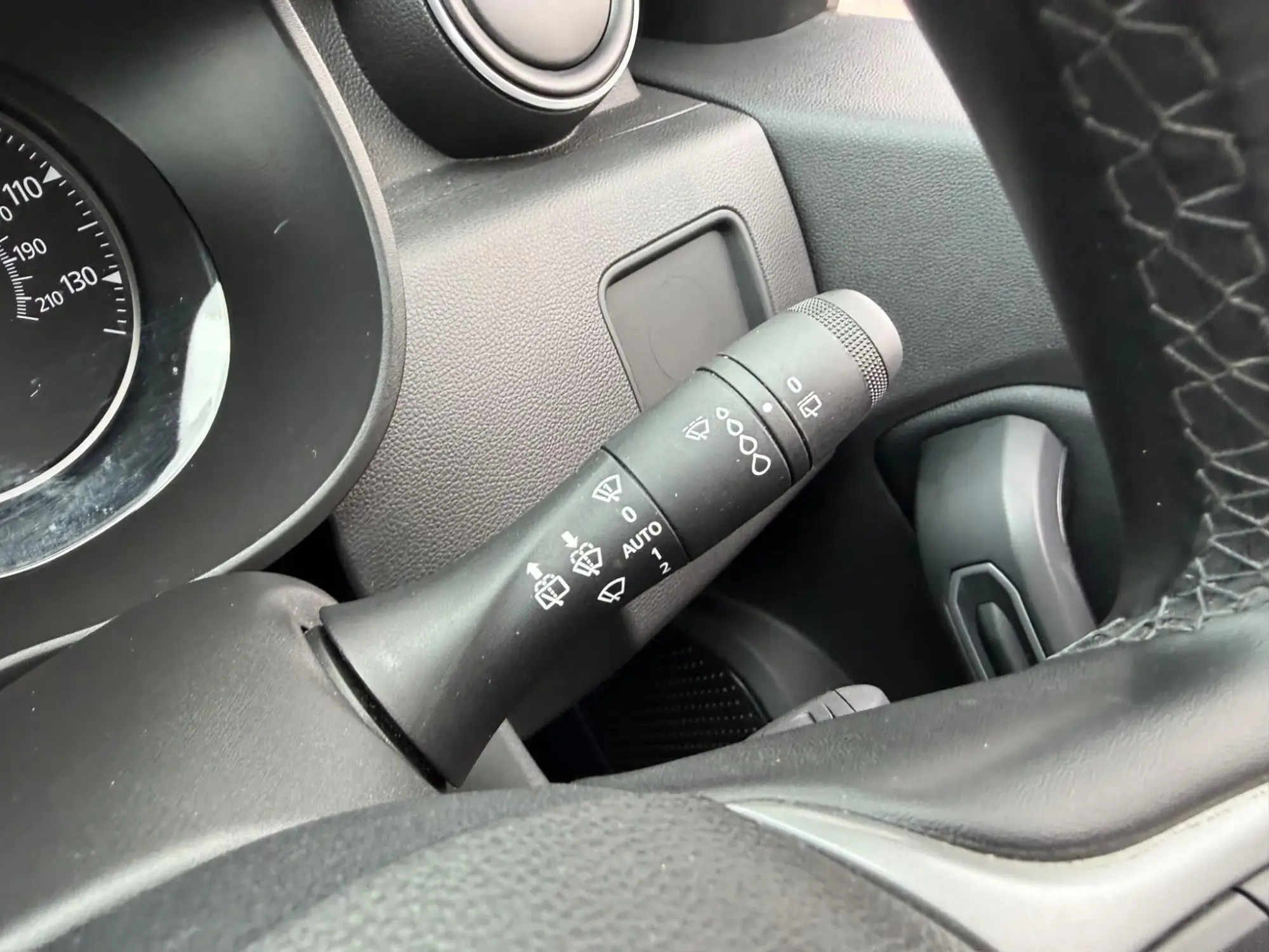 Dacia Duster Image 33