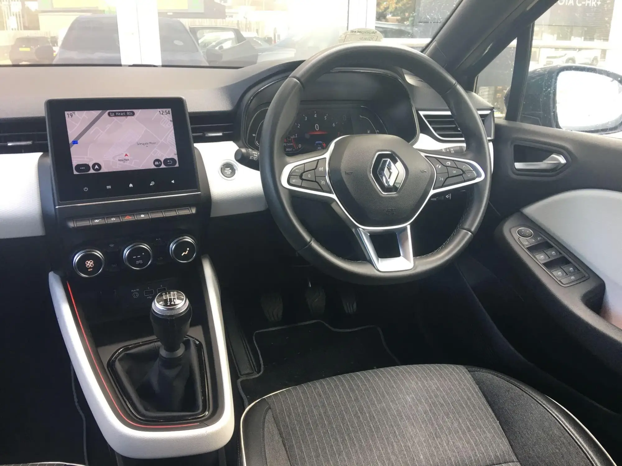 Renault Clio Image 12