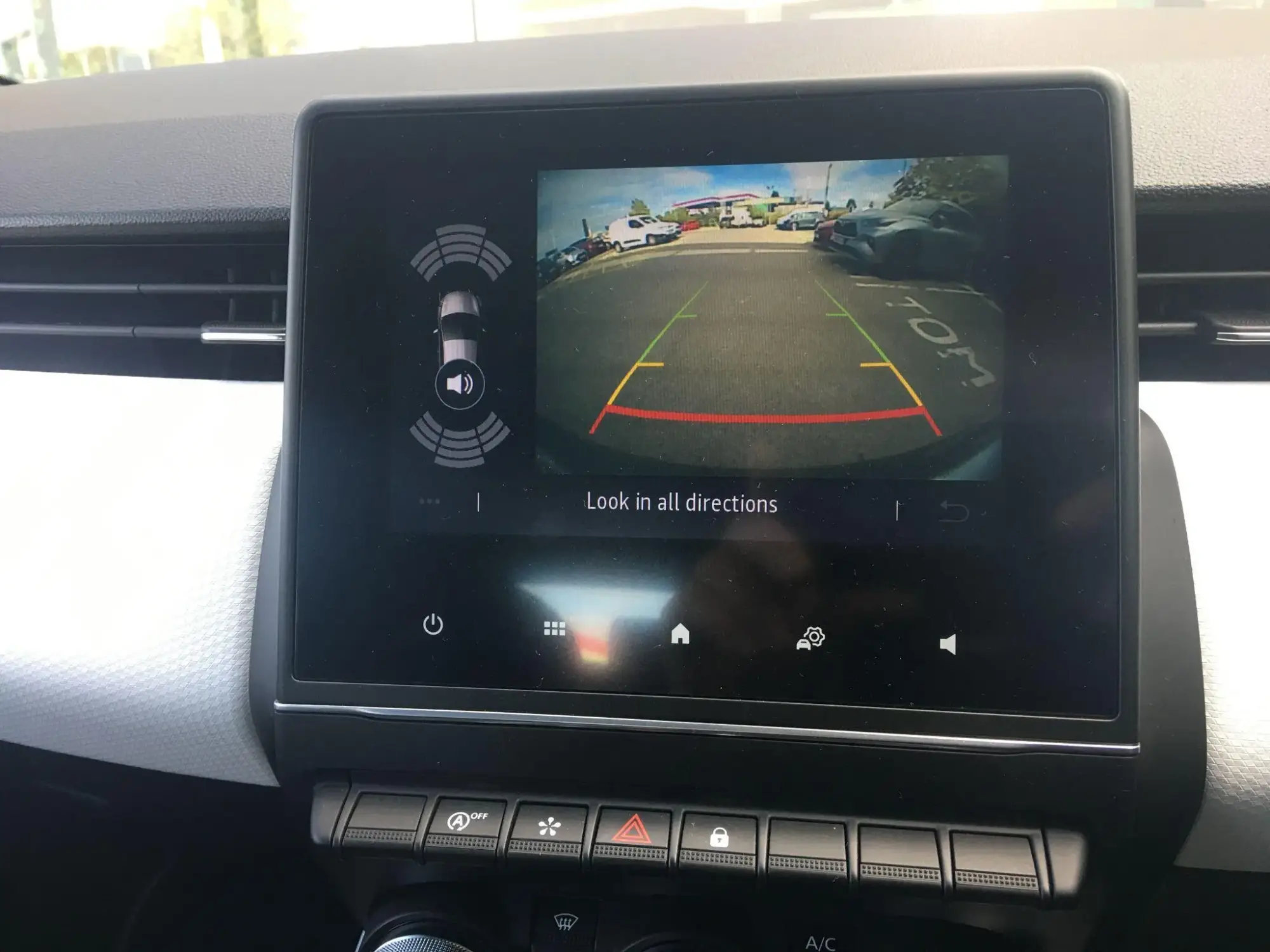Renault Clio Image 23