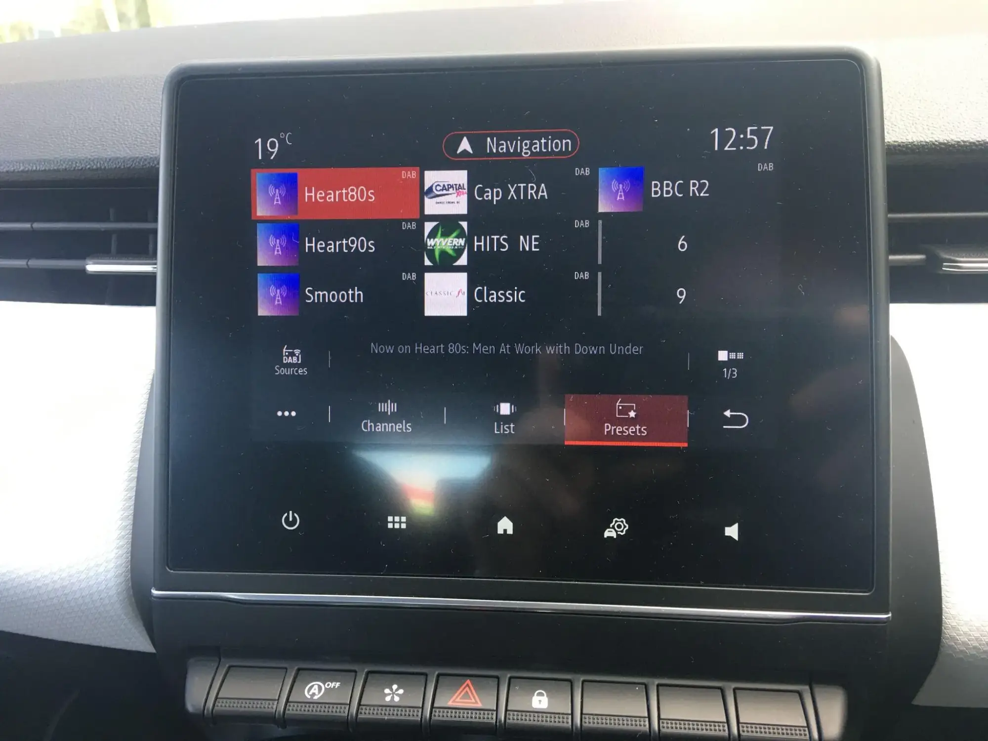 Renault Clio Image 25