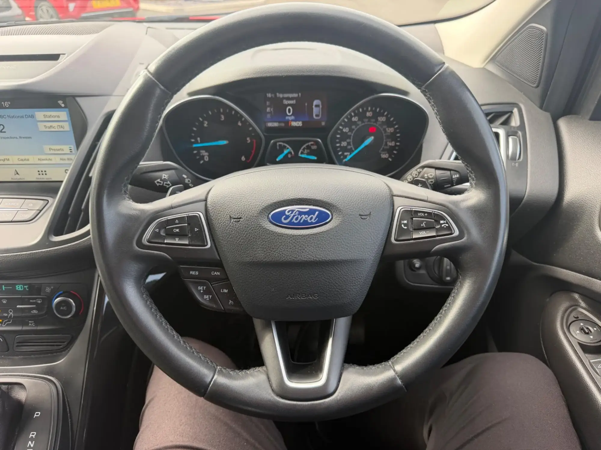 Ford Kuga Image 10