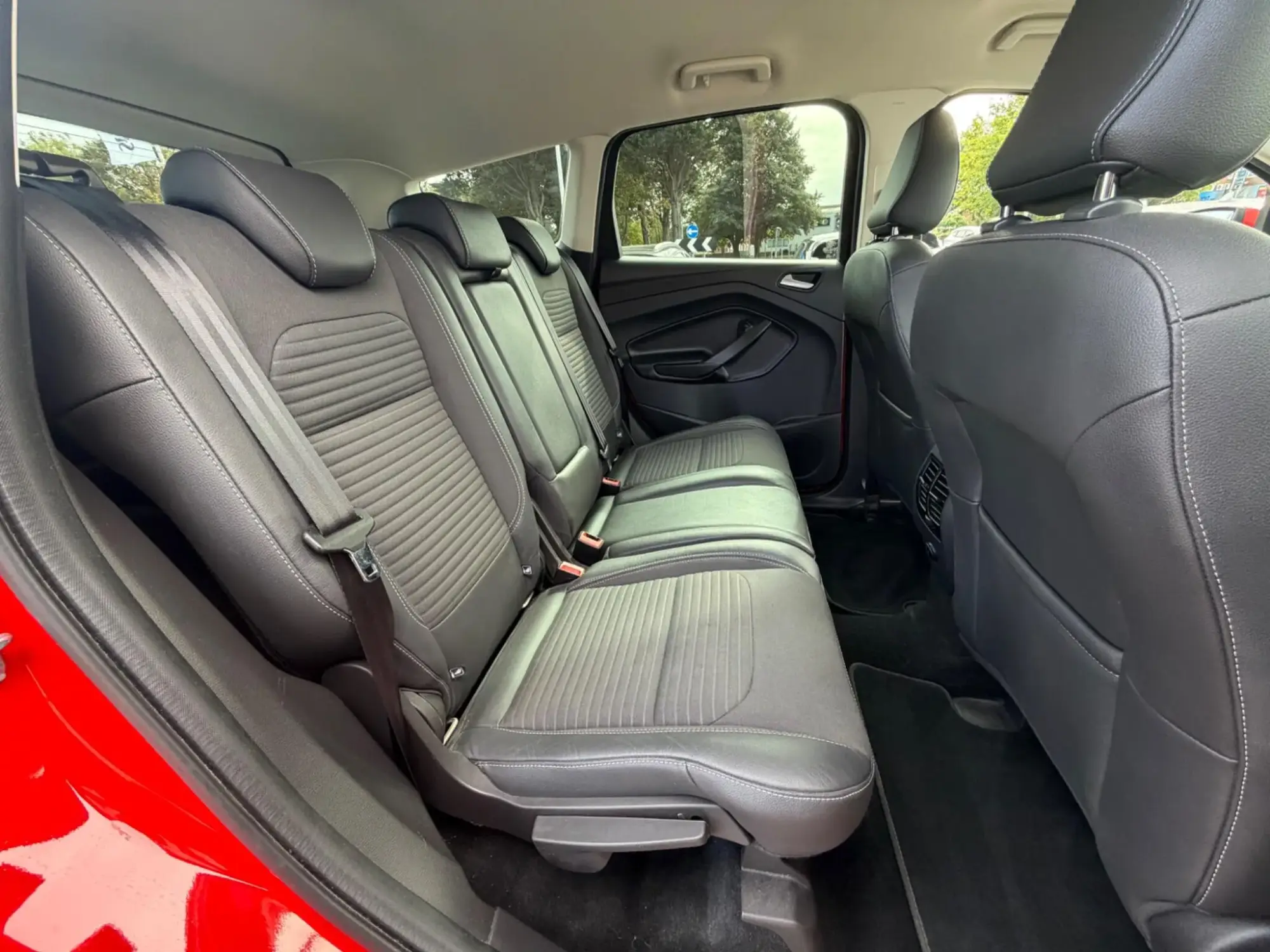 Ford Kuga Image 16