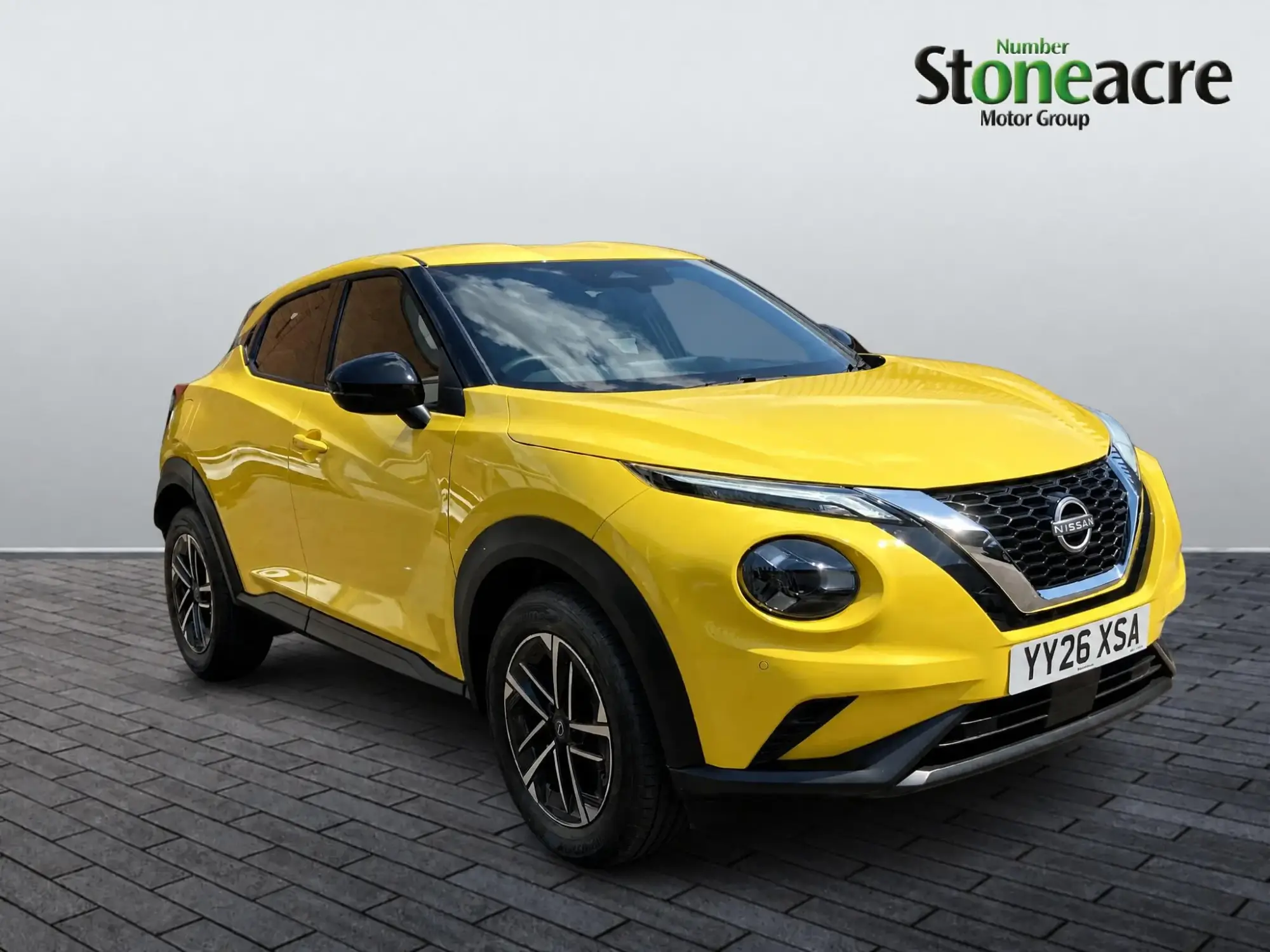 Nissan Juke 1.0 DIG-T N-Connecta Euro 6 (s/s) 5dr YY26XSA Image 1 Nissan Juke 1.0 DIG-T N-Connecta Euro 6 (s/s) 5dr YY26XSA Image 1