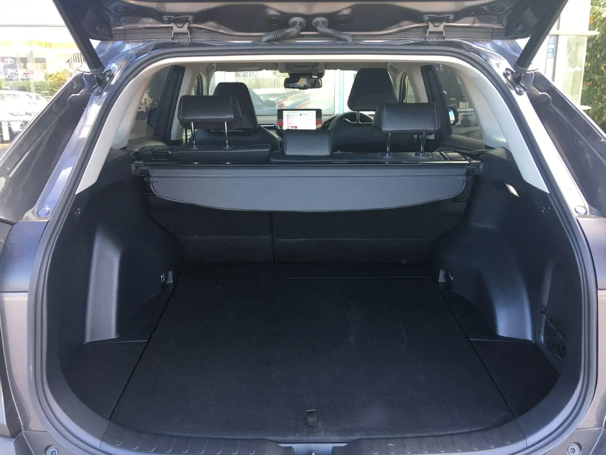 Toyota RAV4 Image 10 Toyota RAV4 Image 10