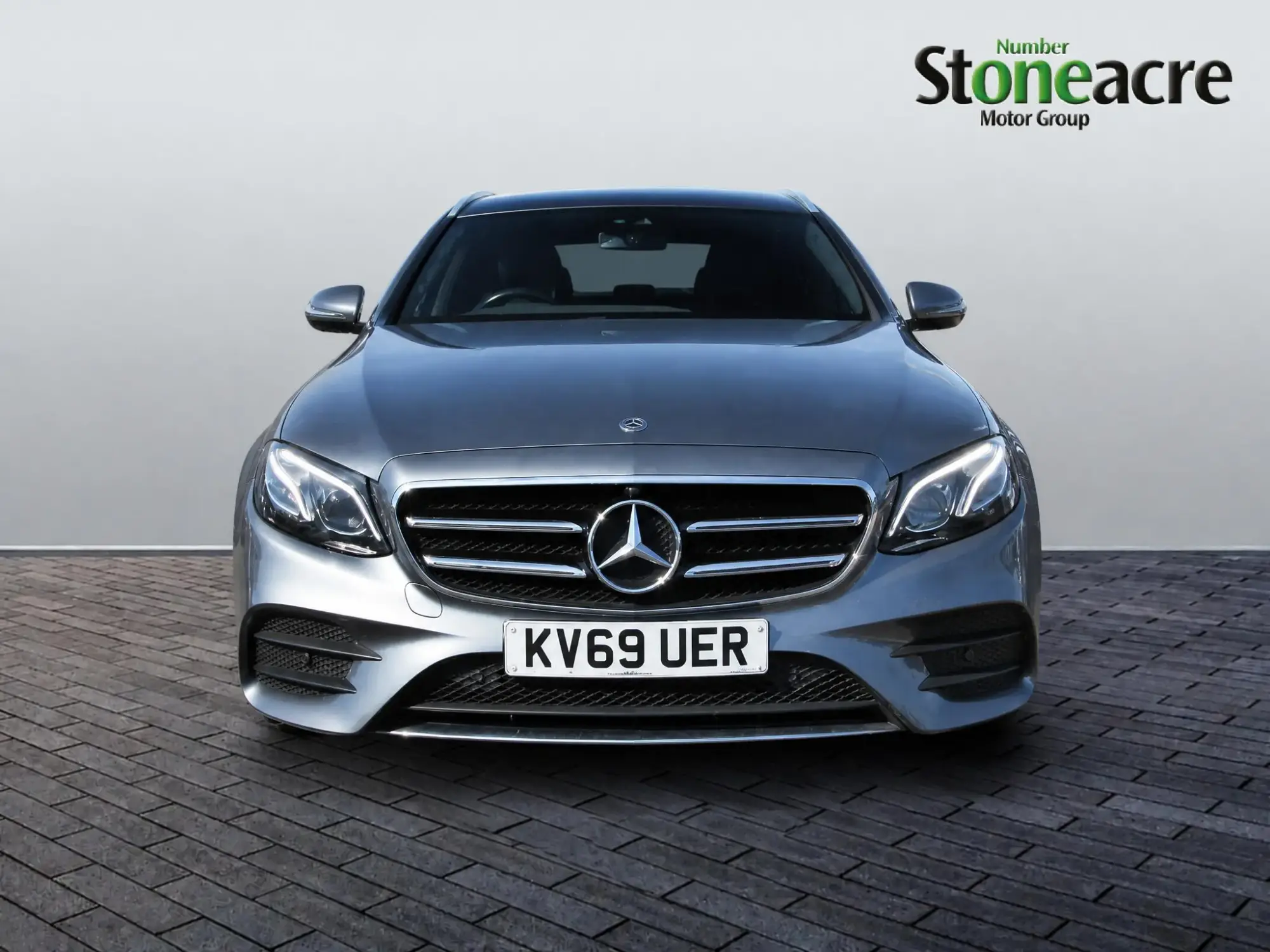 Mercedes-Benz E-Class 2.0 E220d AMG Line Edition (Premium) G-Tronic+ Euro 6 (s/s) 5dr KV69UER Image 2 Mercedes-Benz E-Class 2.0 E220d AMG Line Edition (Premium) G-Tronic+ Euro 6 (s/s) 5dr KV69UER Image 2