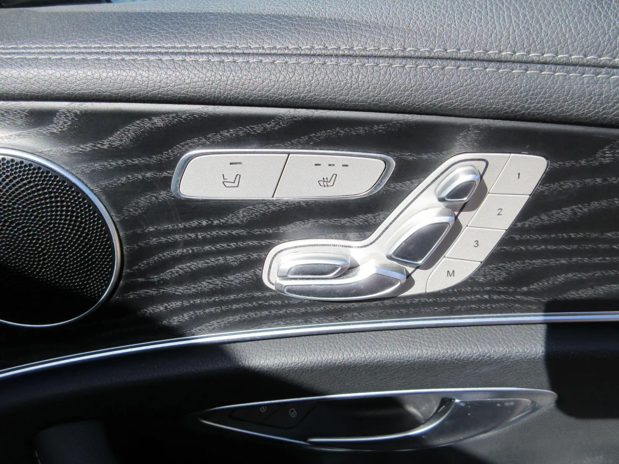 Mercedes-Benz E-Class Image 14