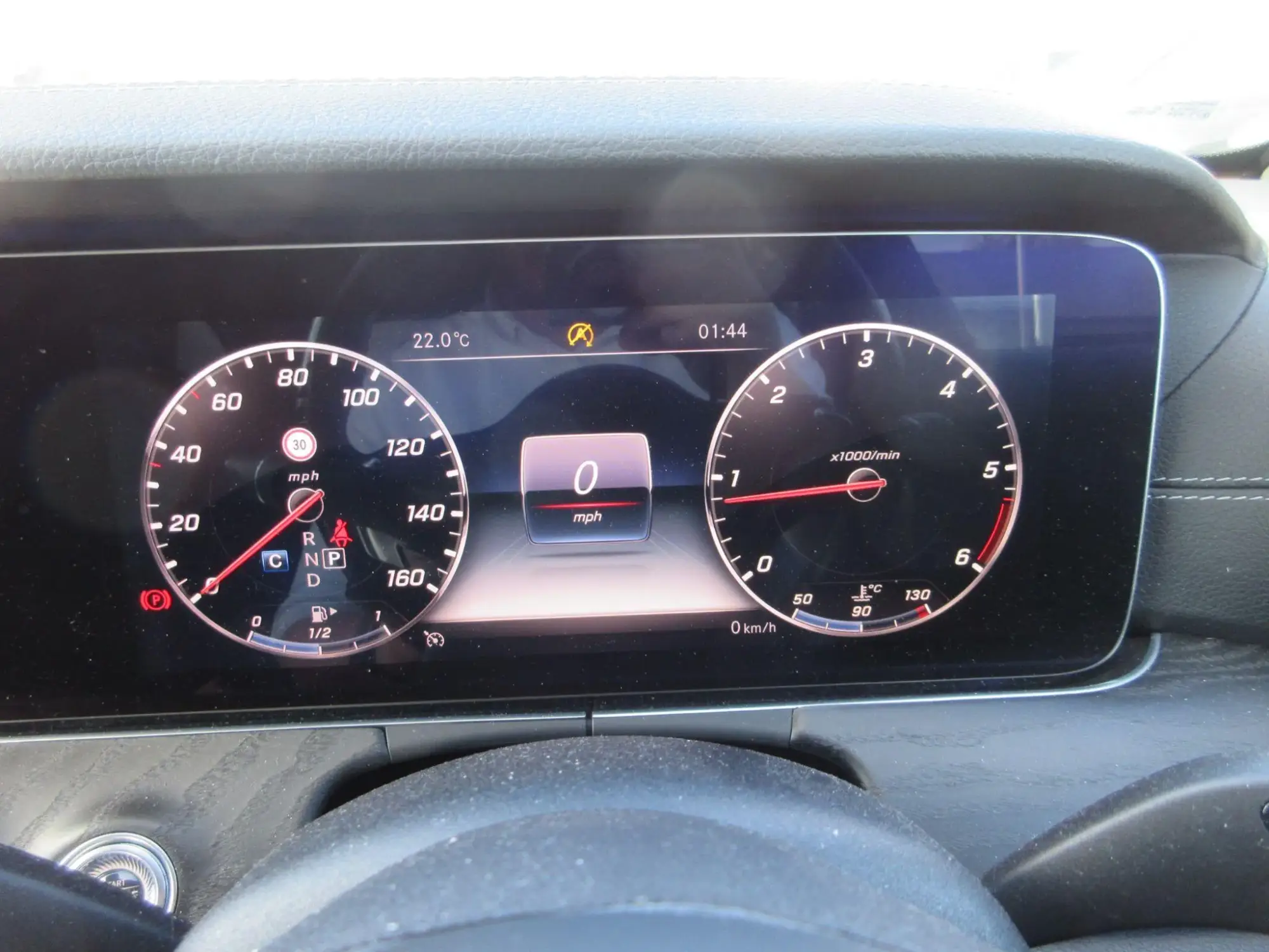 Mercedes-Benz E-Class Image 26