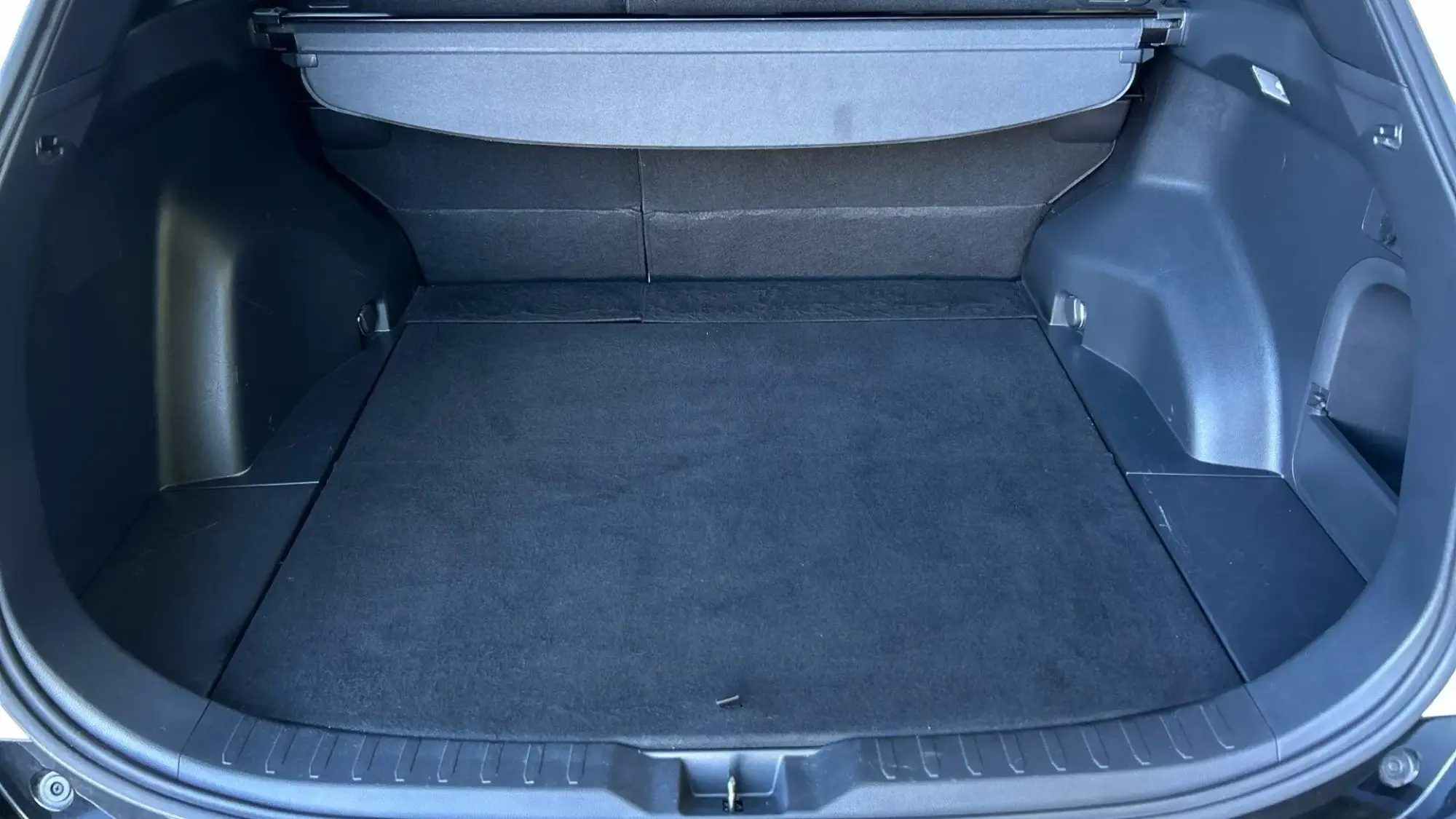 Toyota RAV4 Image 17