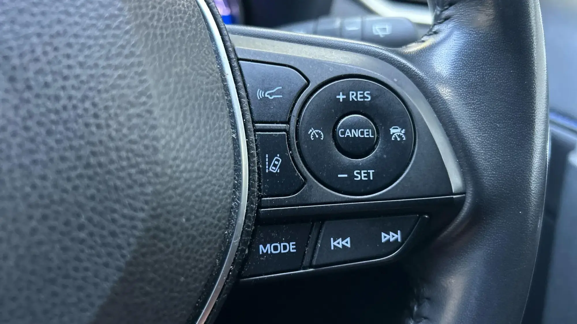 Toyota RAV4 Image 36