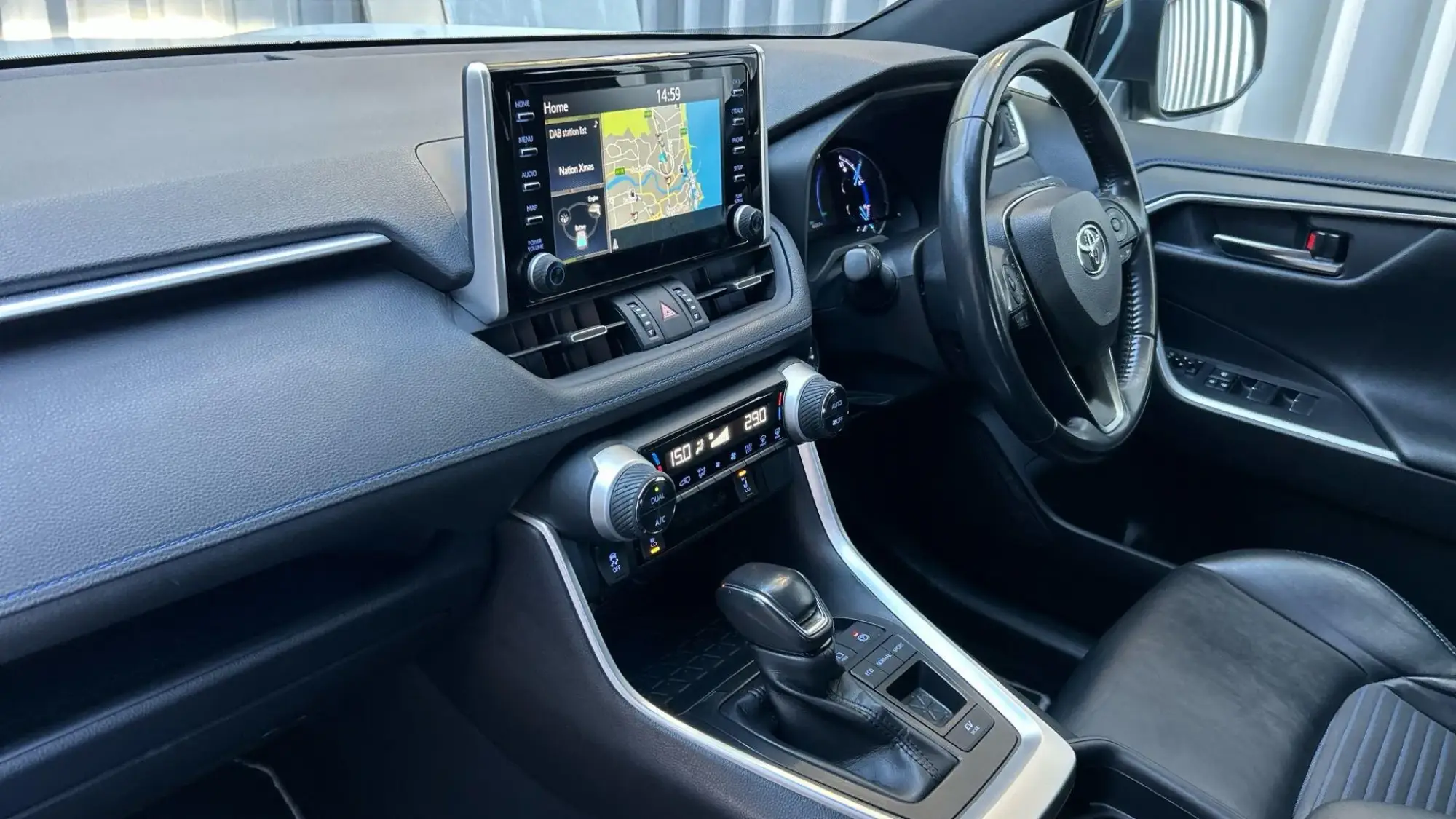 Toyota RAV4 Image 40