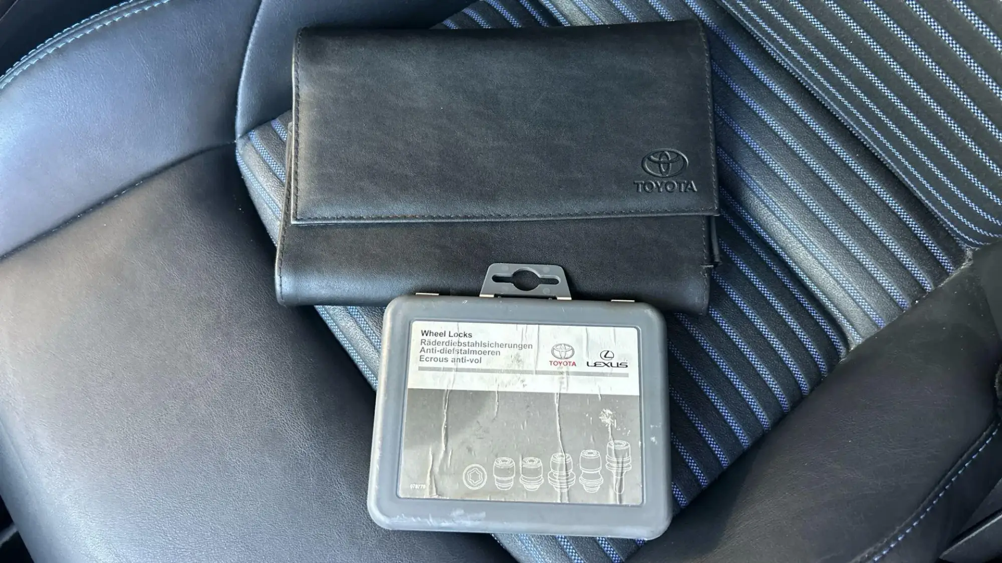 Toyota RAV4 Image 42