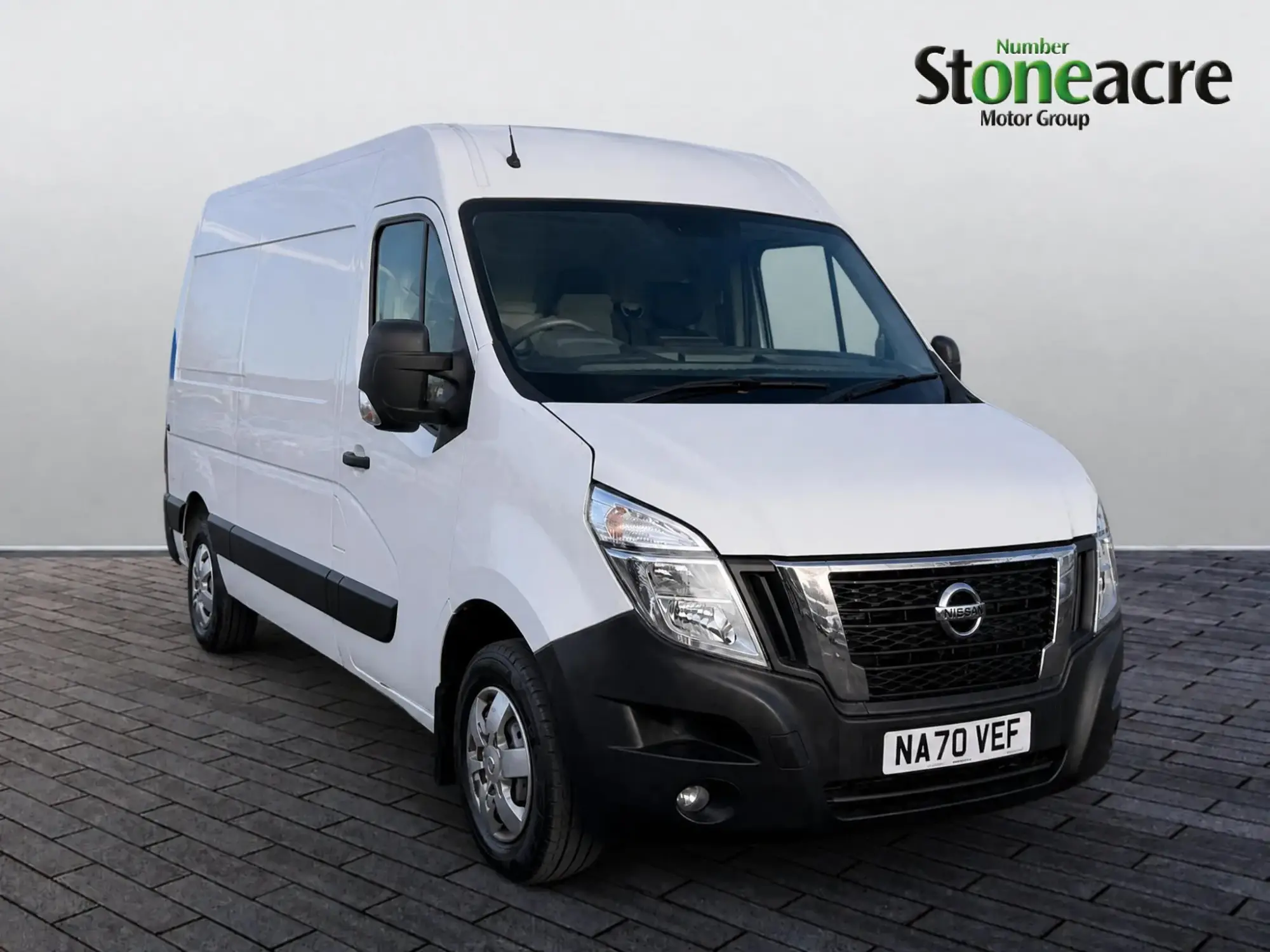 Nissan NV400 2.3 dCi 35 Tekna FWD L2 H2 Euro 6 5dr NA70VEF Image 1