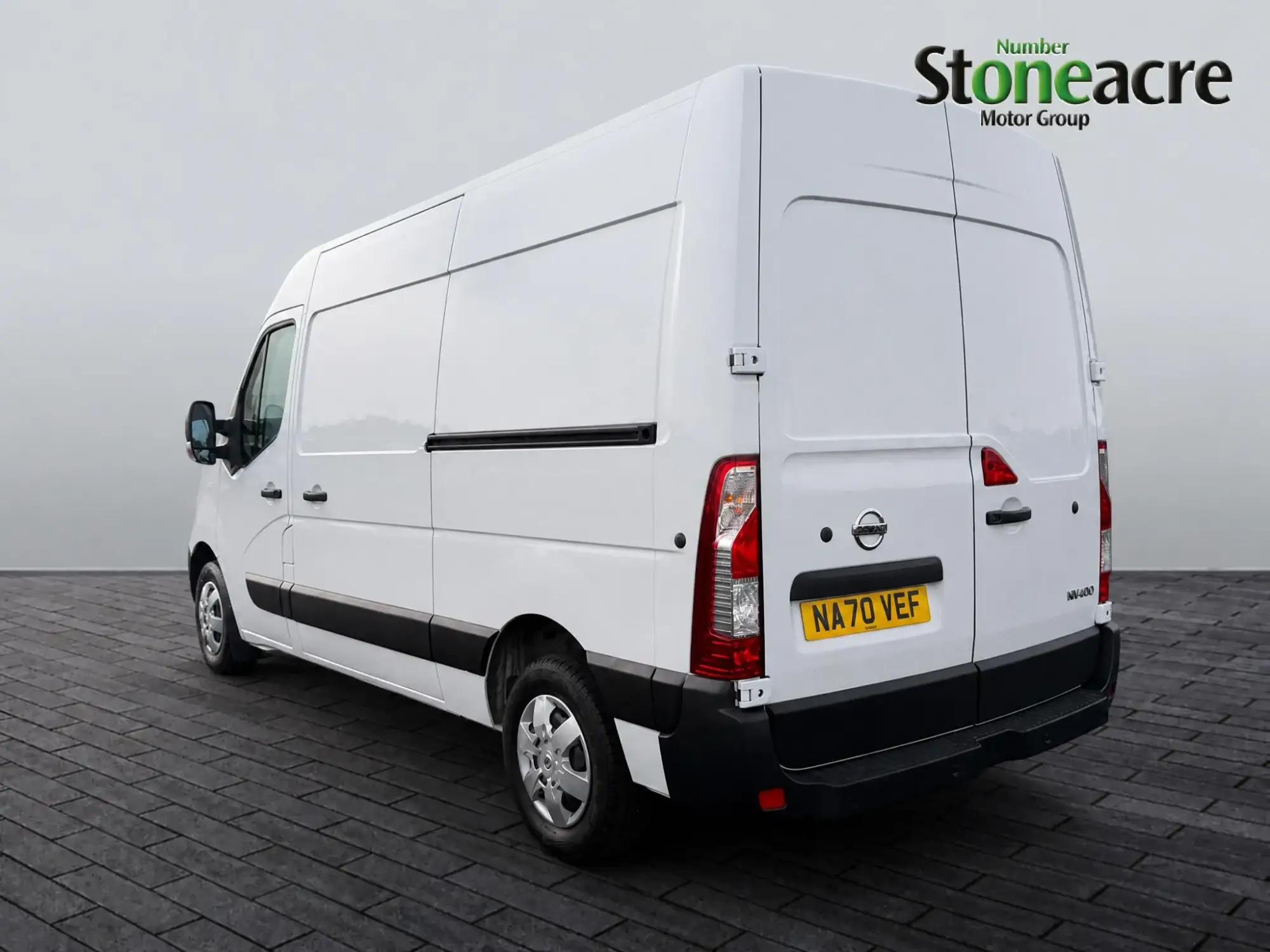 Nissan NV400 Image 4 Nissan NV400 Image 4