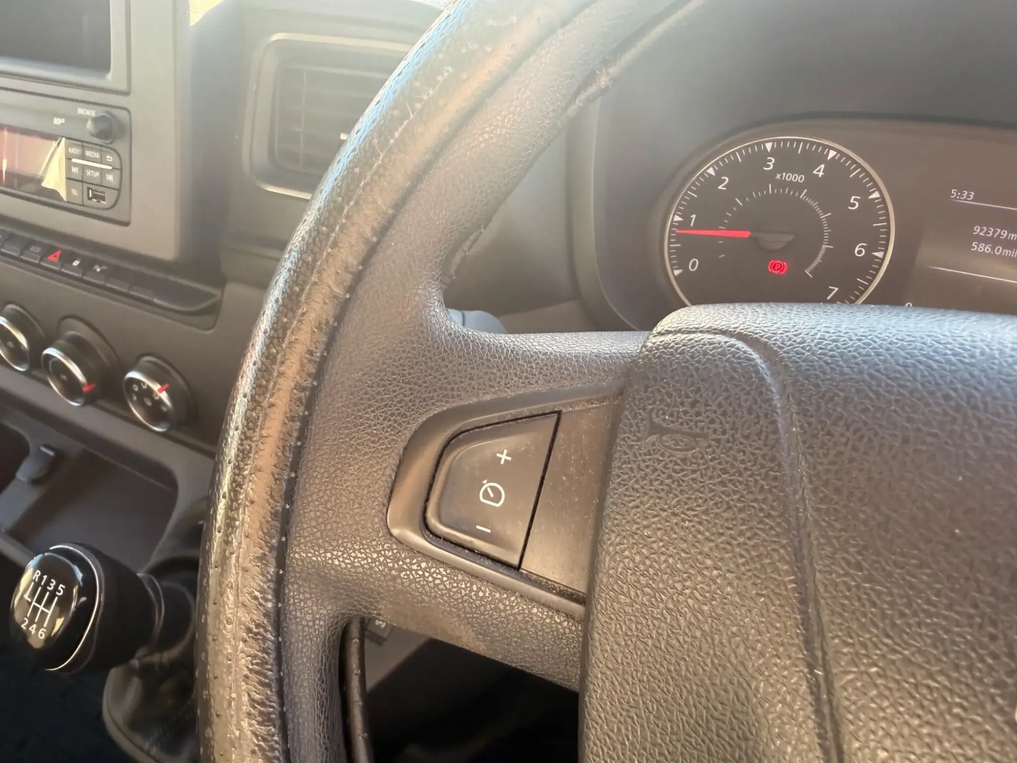 Nissan NV400 Image 8 Nissan NV400 Image 8