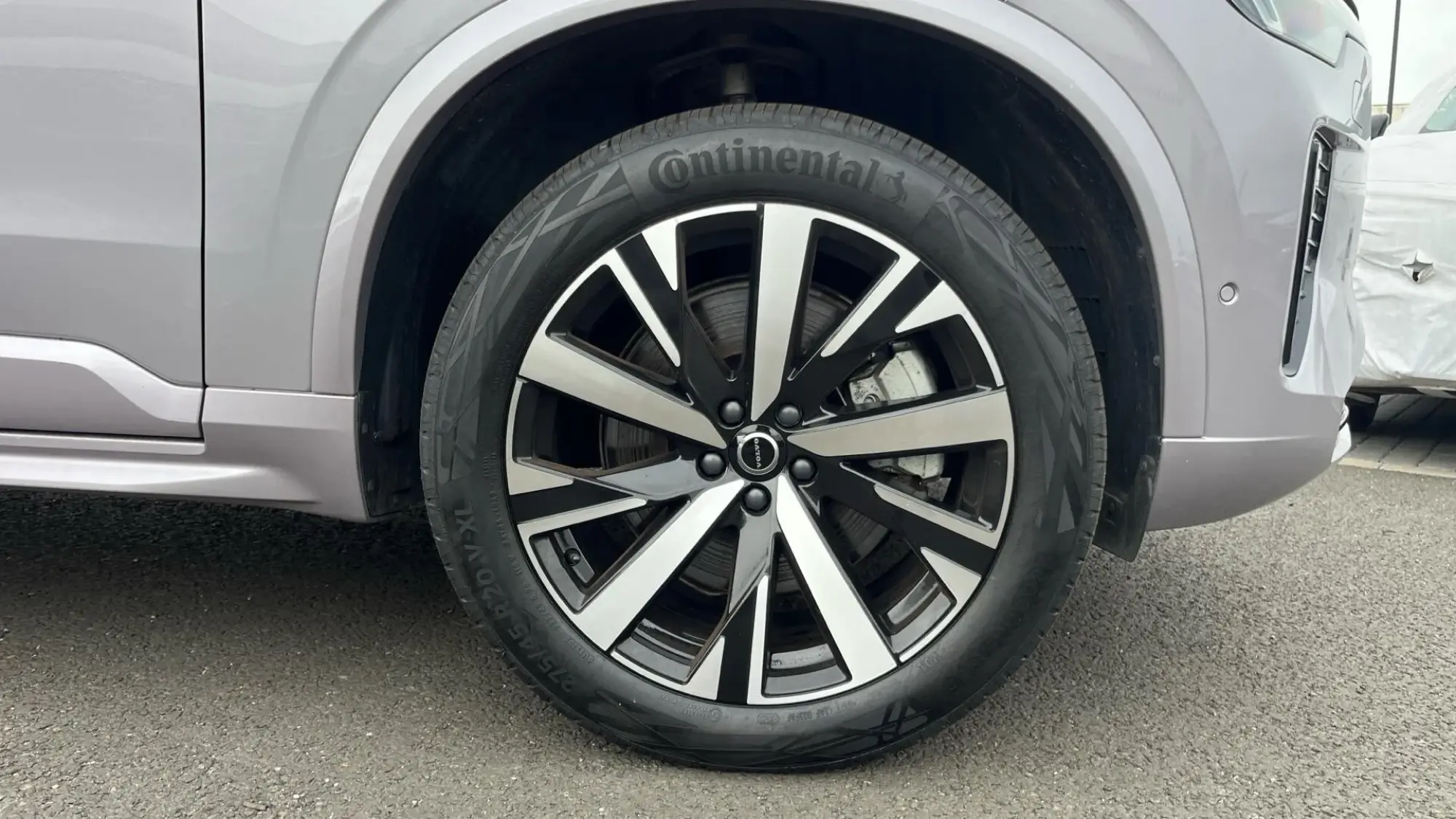 Volvo XC90 Plug-In Hybrid Image 9 Volvo XC90 Plug-In Hybrid Image 9