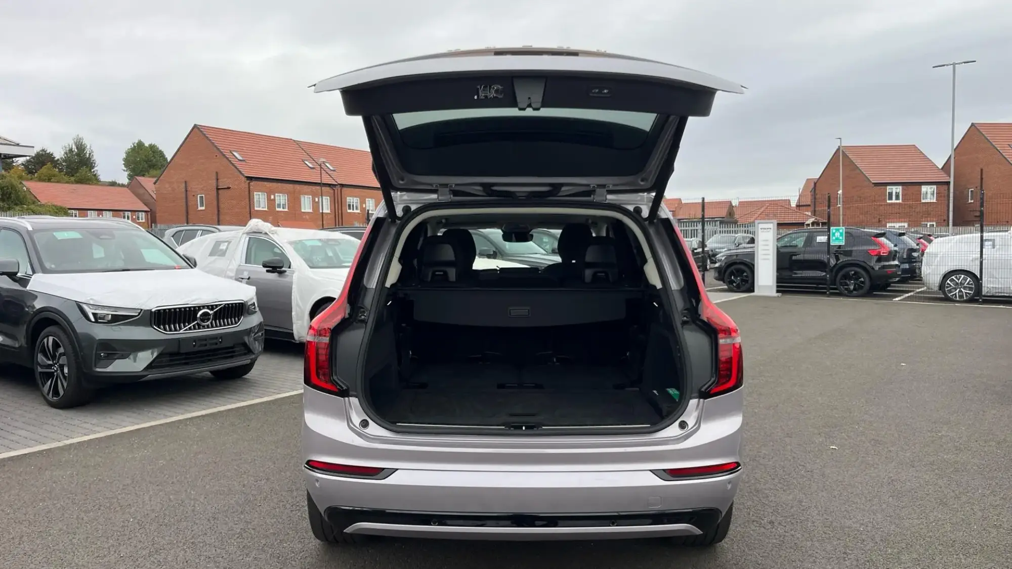 Volvo XC90 Plug-In Hybrid Image 13 Volvo XC90 Plug-In Hybrid Image 13