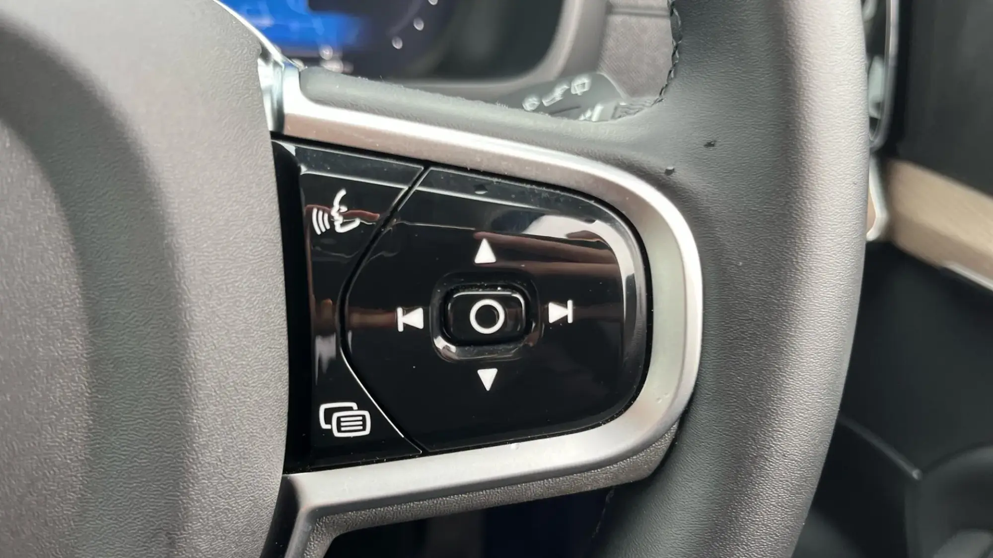 Volvo XC90 Plug-In Hybrid Image 21 Volvo XC90 Plug-In Hybrid Image 21